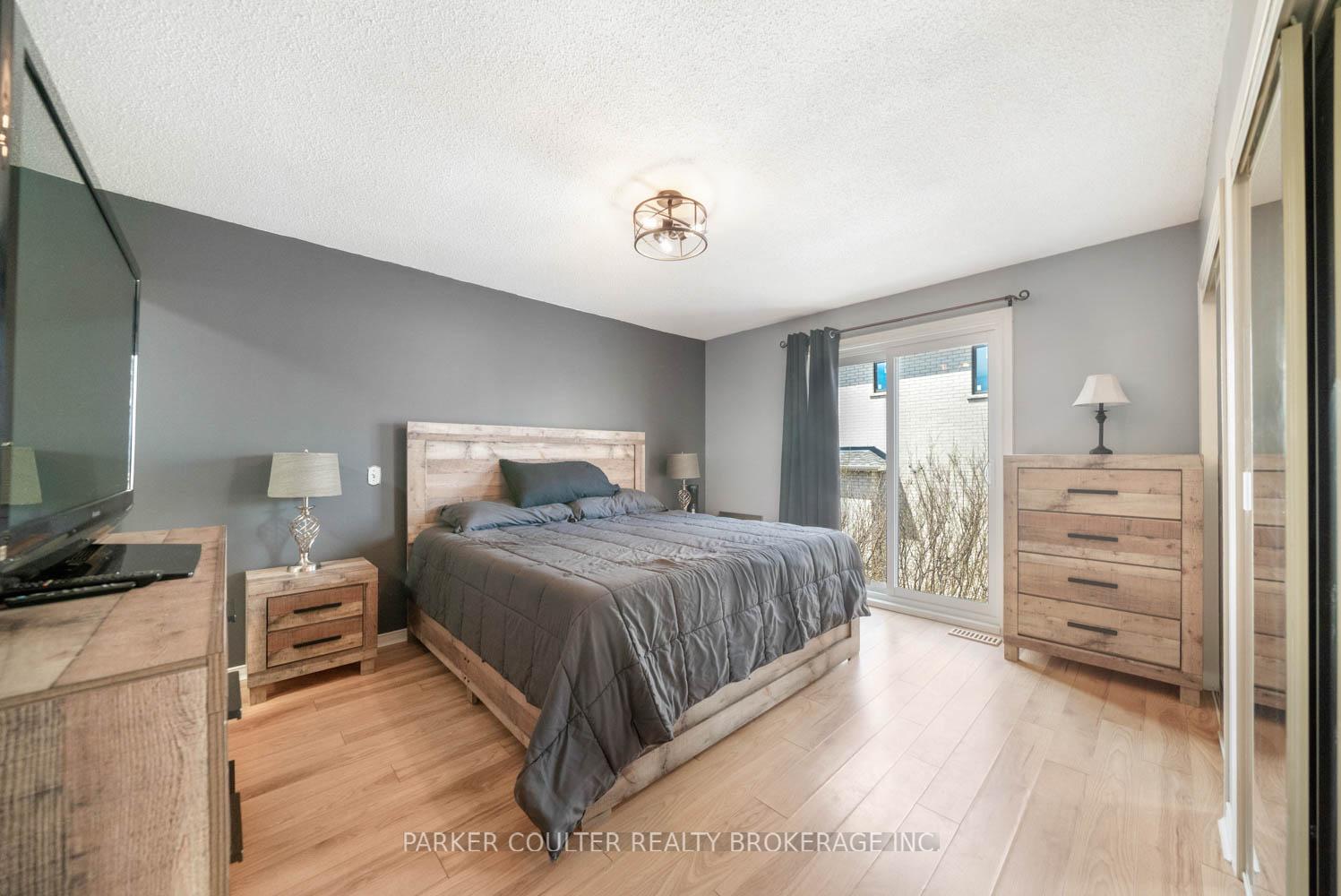 Photo 18 of 973 Church Drive, Innisfil, Lefroy — HOMEH
