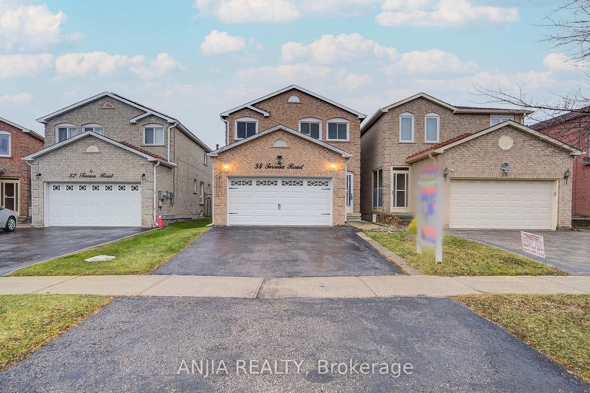 Photo 1 of 34 Terrosa Road, Markham, Middlefield — HOMEH