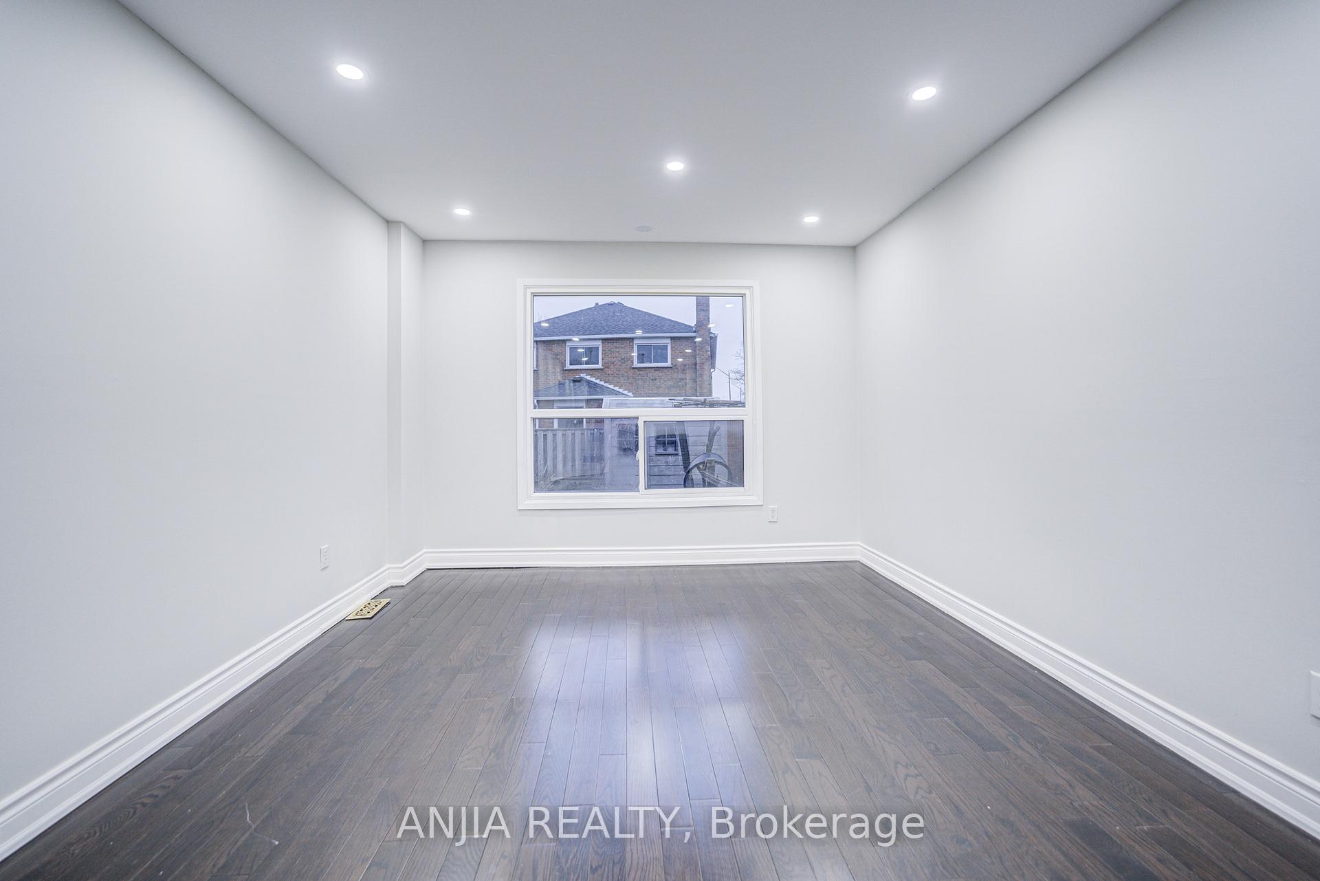Photo 14 of 34 Terrosa Road, Markham, Middlefield — HOMEH