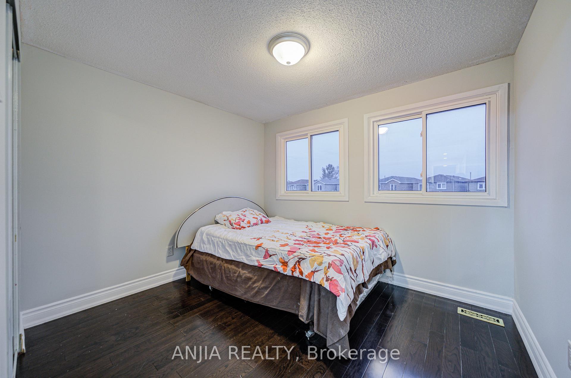 Photo 27 of 34 Terrosa Road, Markham, Middlefield — HOMEH