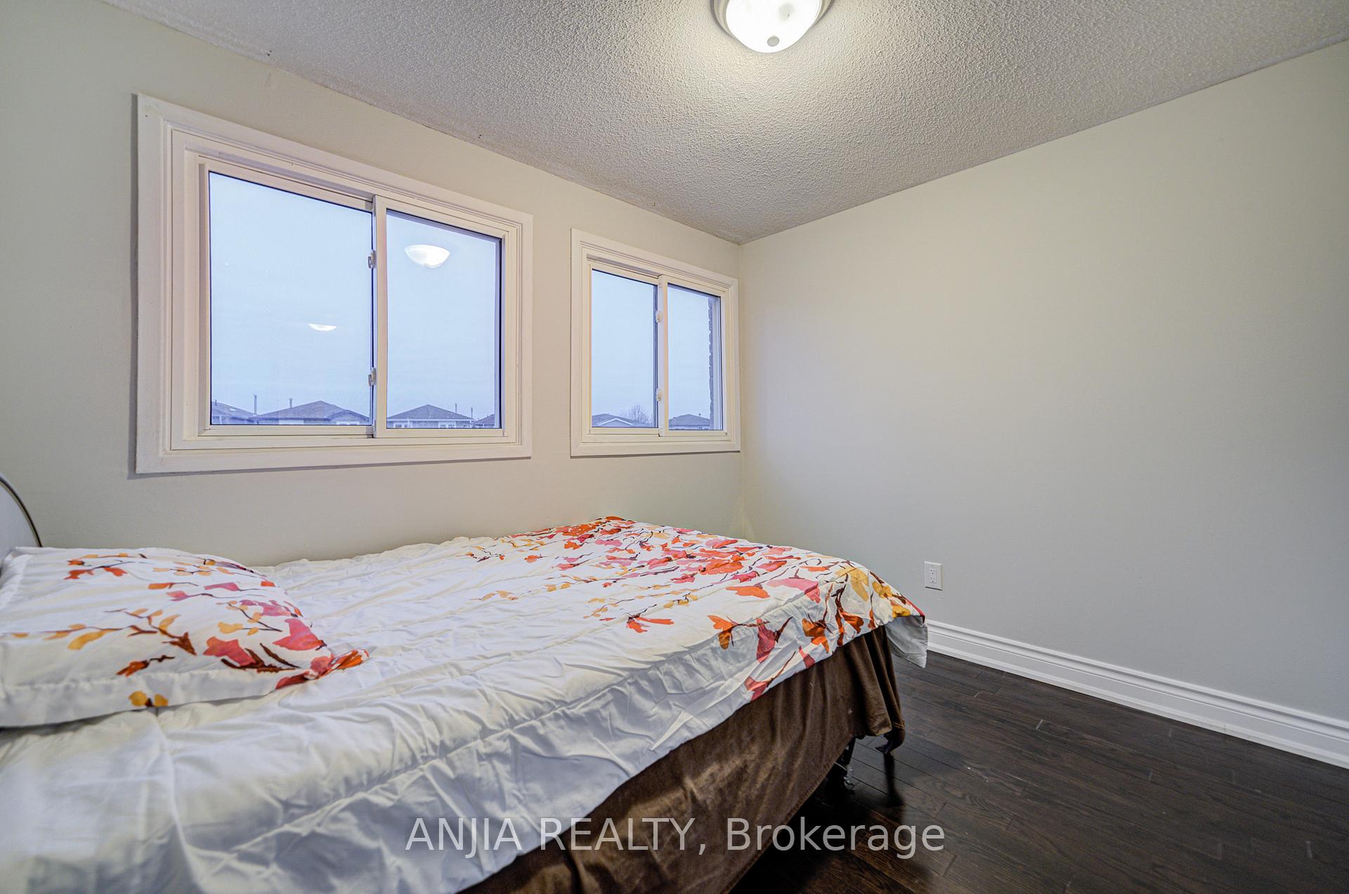 Photo 28 of 34 Terrosa Road, Markham, Middlefield — HOMEH