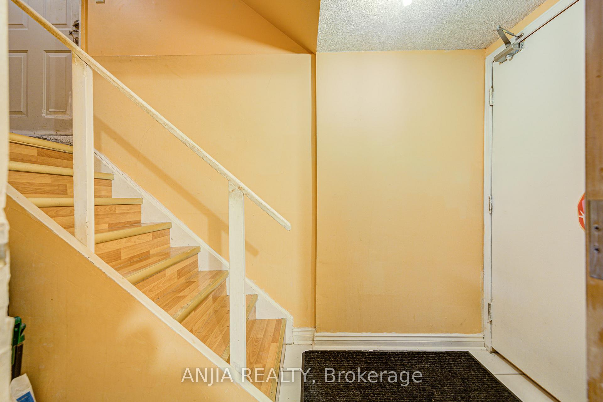 Photo 30 of 34 Terrosa Road, Markham, Middlefield — HOMEH