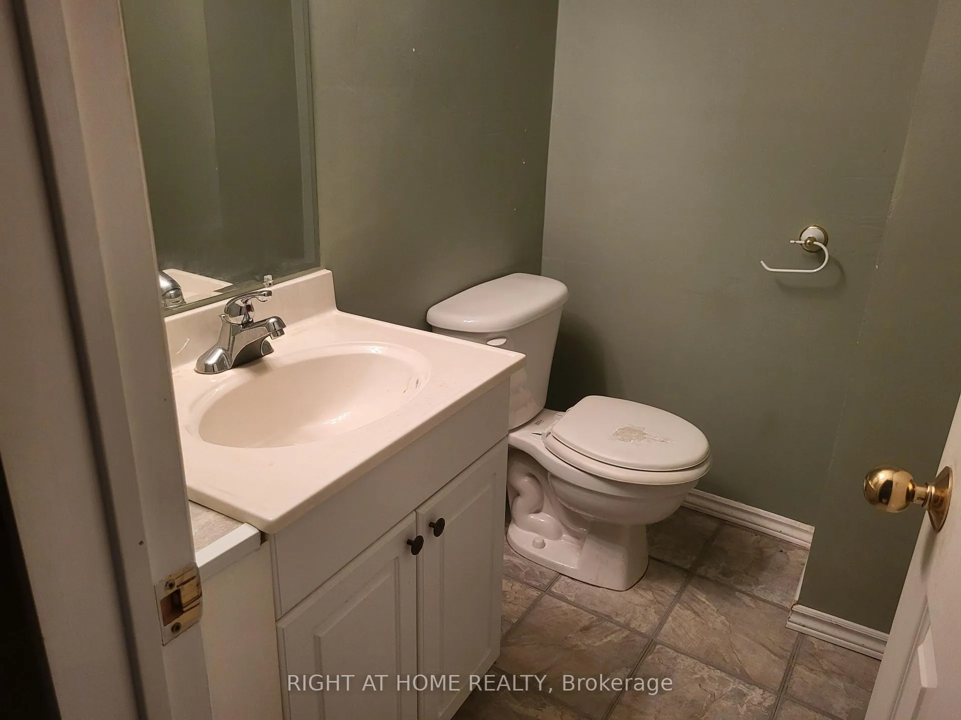 Photo 20 of 1964 Emerald Court, Innisfil, Alcona — HOMEH