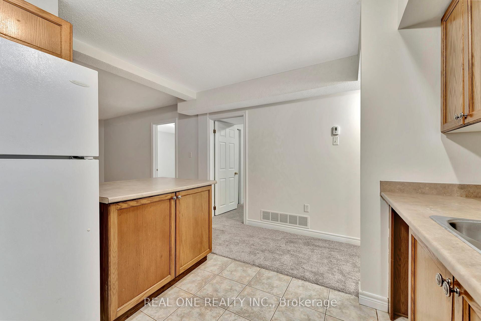 Photo 6 of Unit Basement, 303 Colton Circle, Kitchener — HOMEH