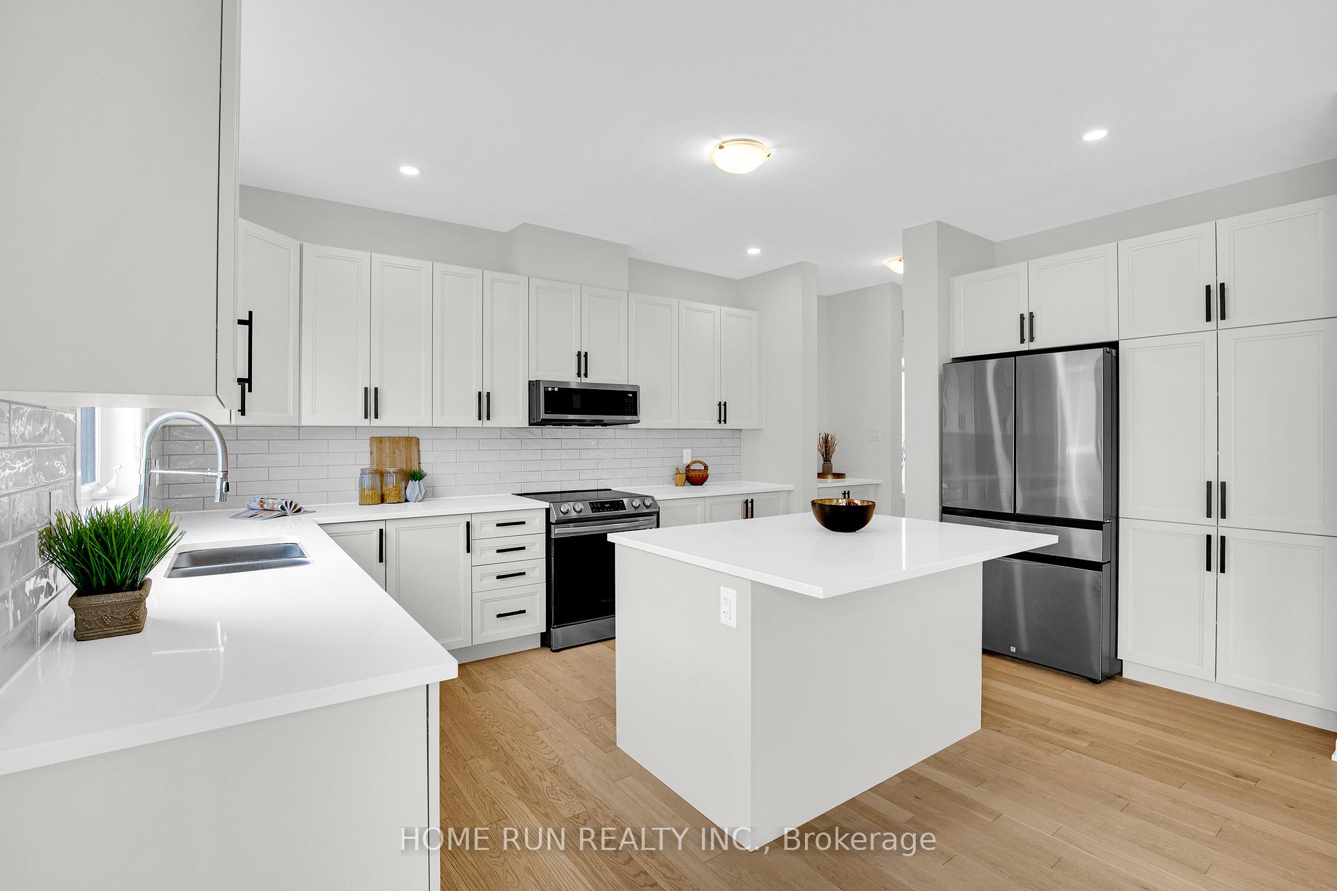 Photo 13 of 23 Jetty Drive, Ottawa, Mahogany Community — HOMEH
