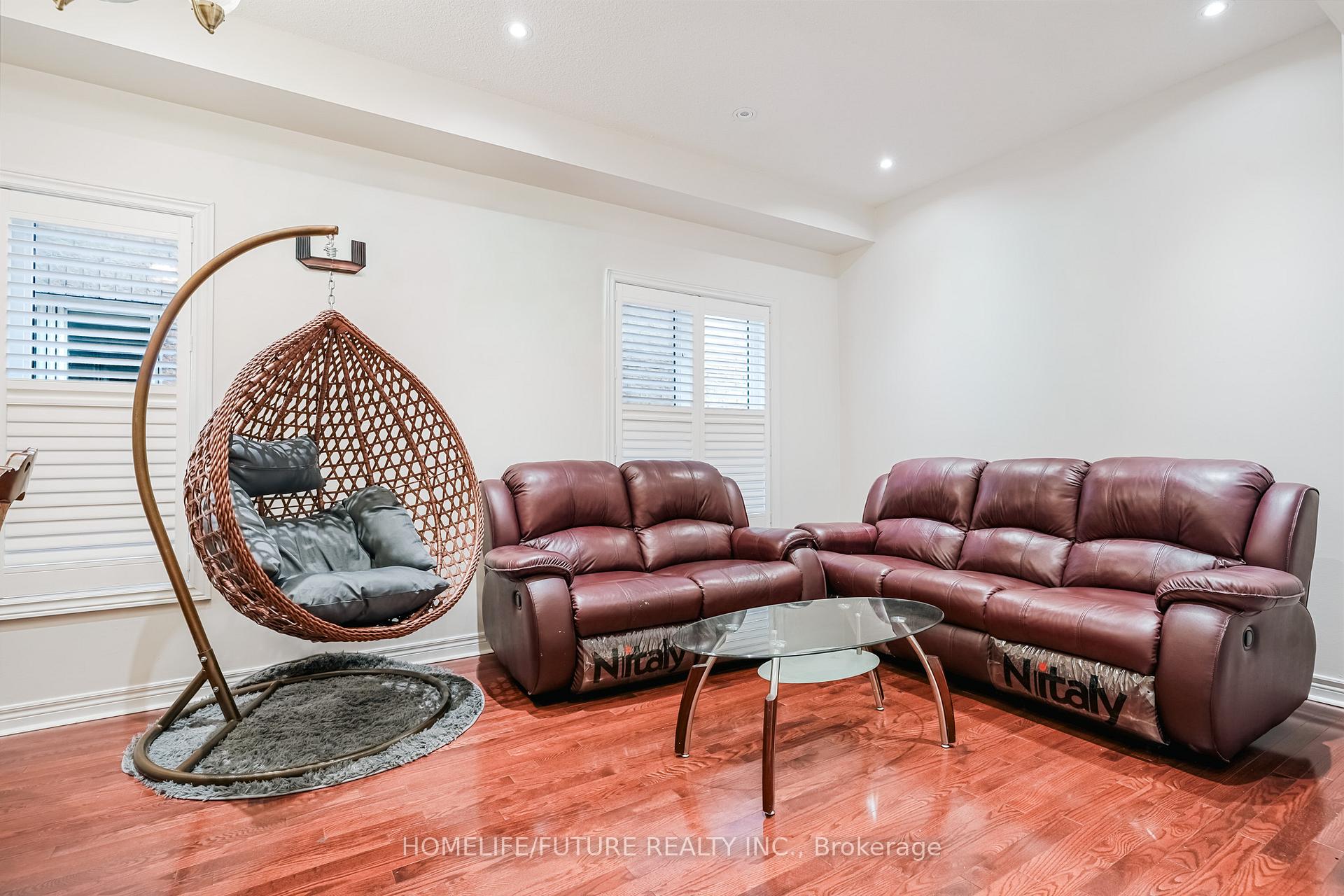 Photo 7 of 92 Jack Monkman Crescent, Markham, Cedarwood — HOMEH