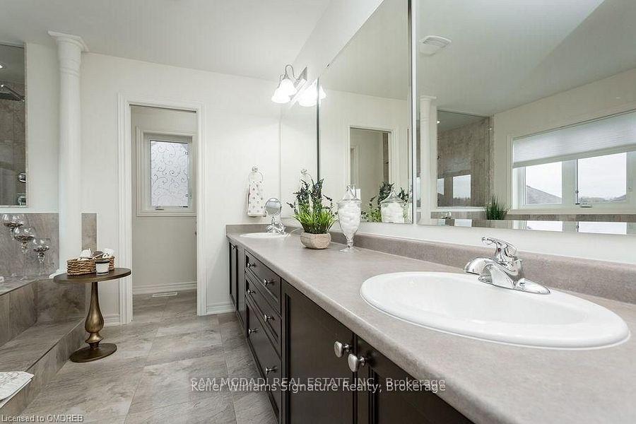 Photo 12 of 184 Raymond Road, Hamilton, Ancaster — HOMEH