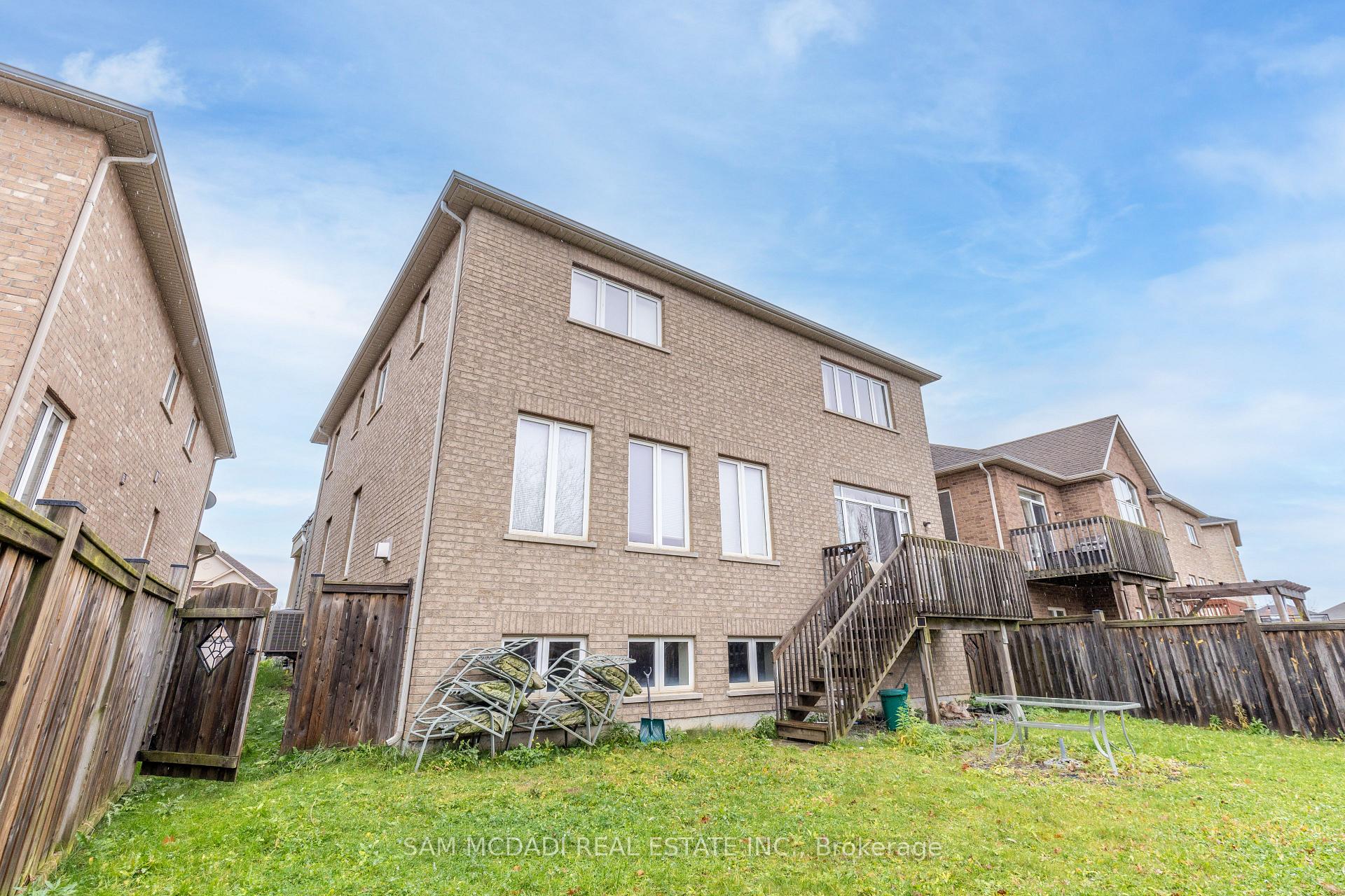 Photo 14 of 184 Raymond Road, Hamilton, Ancaster — HOMEH