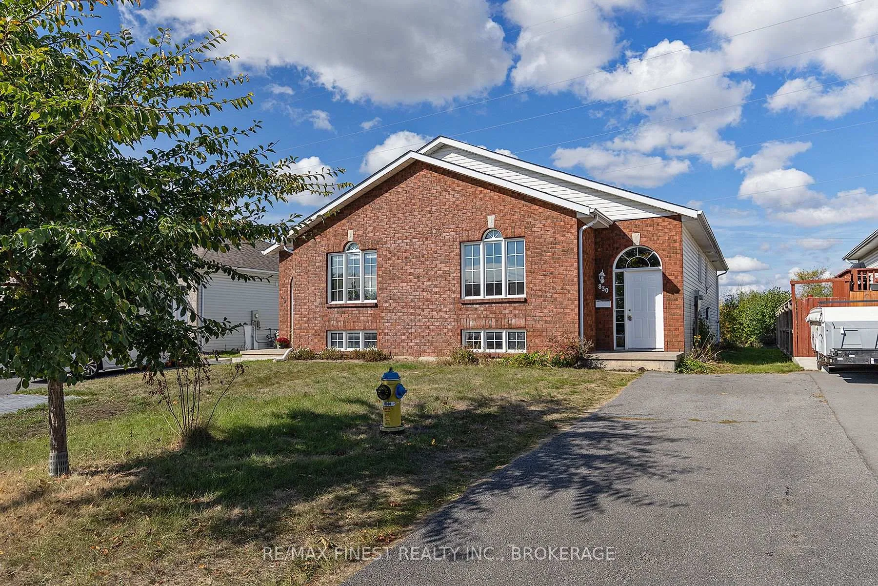Photo 2 of 830 Peachwood Street, Kingston, City Northwest — HOMEH