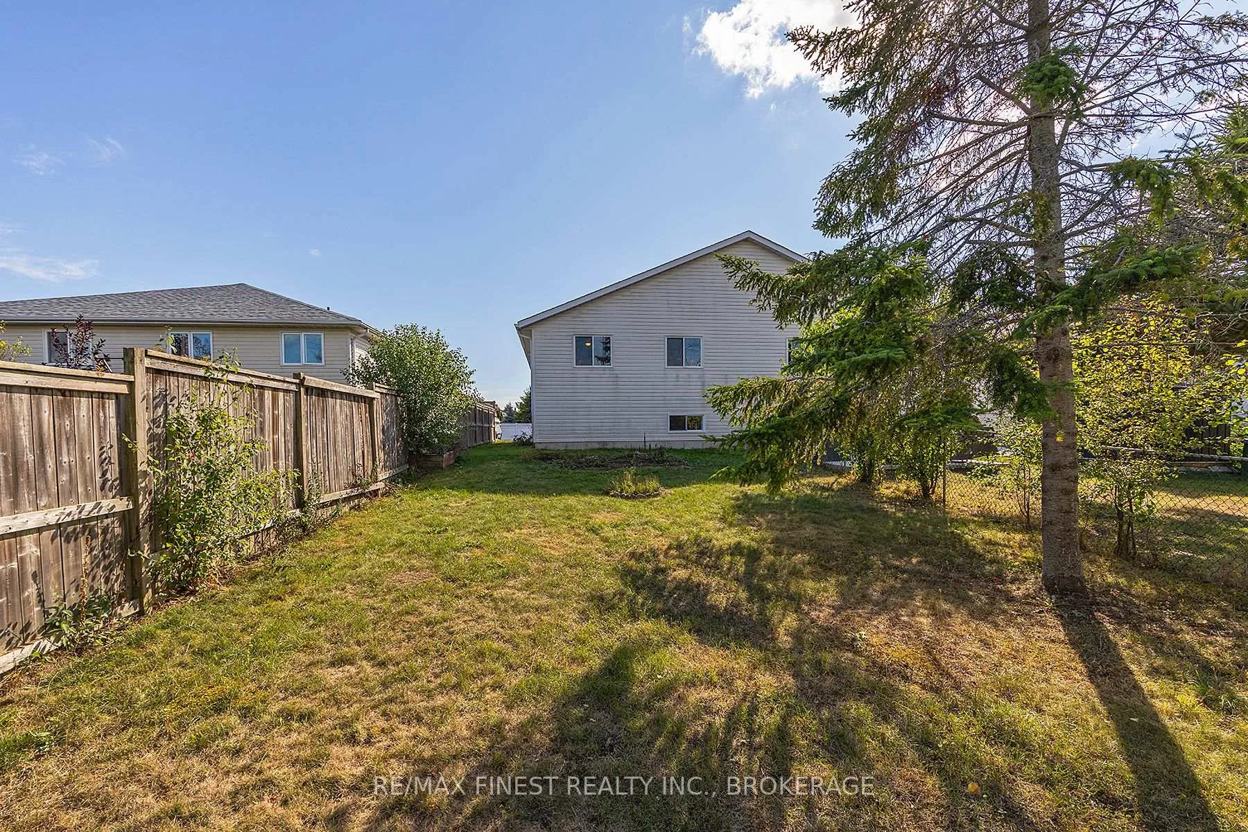 Photo 7 of 830 Peachwood Street, Kingston, City Northwest — HOMEH