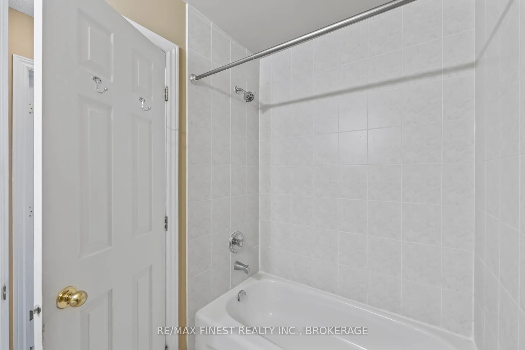 Photo 24 of 830 Peachwood Street, Kingston, City Northwest — HOMEH