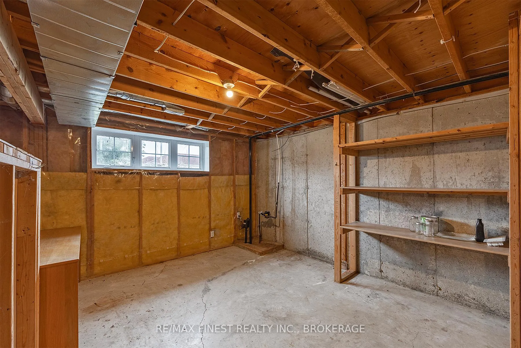 Photo 37 of 830 Peachwood Street, Kingston, City Northwest — HOMEH
