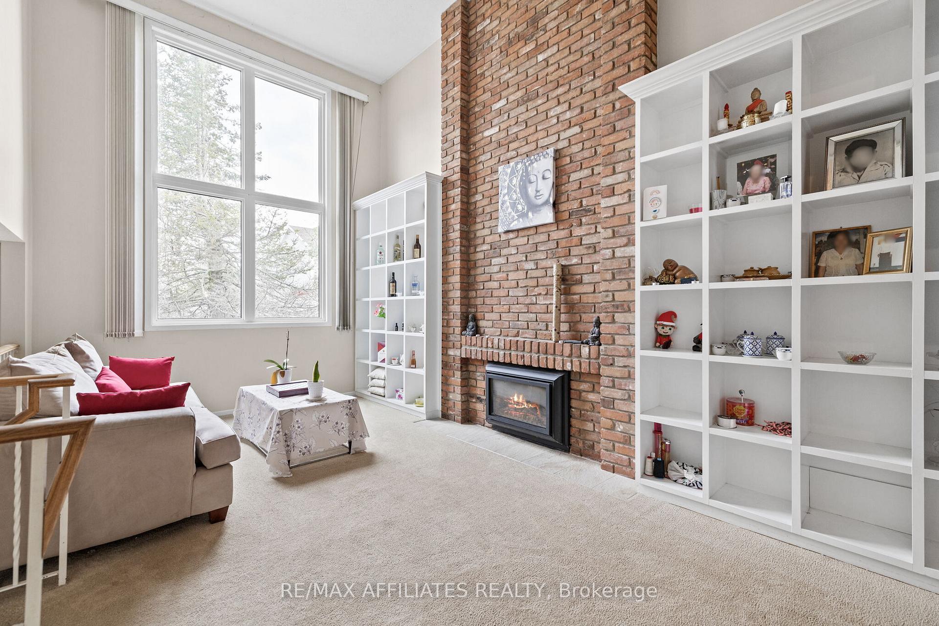Photo 9 of 43 Bluegrass Drive, Ottawa, Kanata - Bridlewood — HOMEH