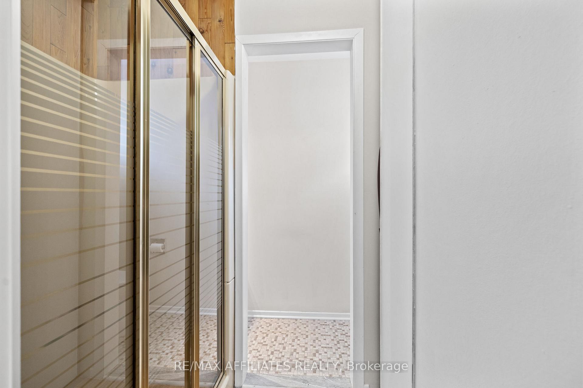 Photo 19 of 43 Bluegrass Drive, Ottawa, Kanata - Bridlewood — HOMEH