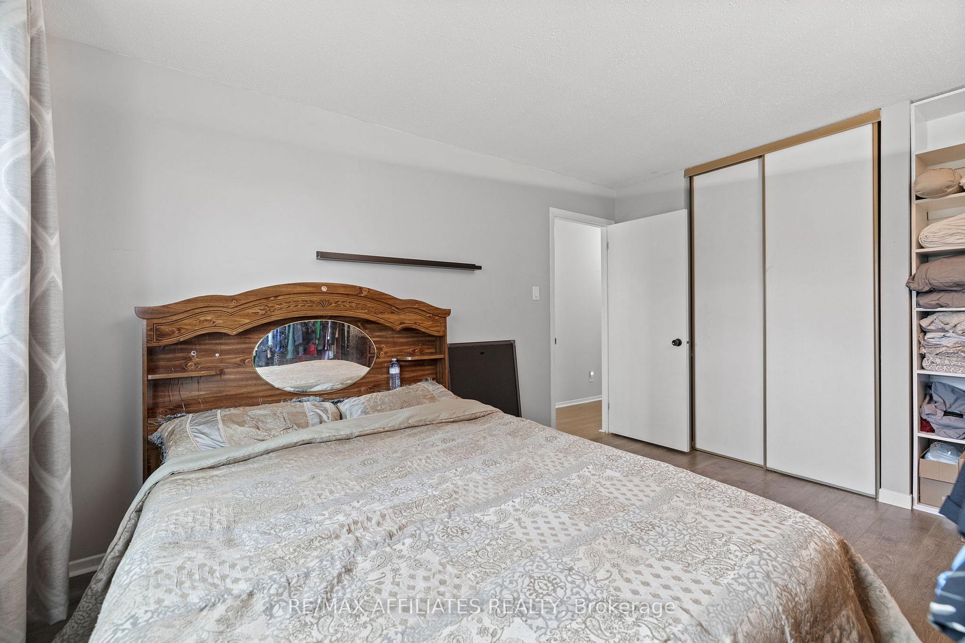 Photo 21 of 43 Bluegrass Drive, Ottawa, Kanata - Bridlewood — HOMEH