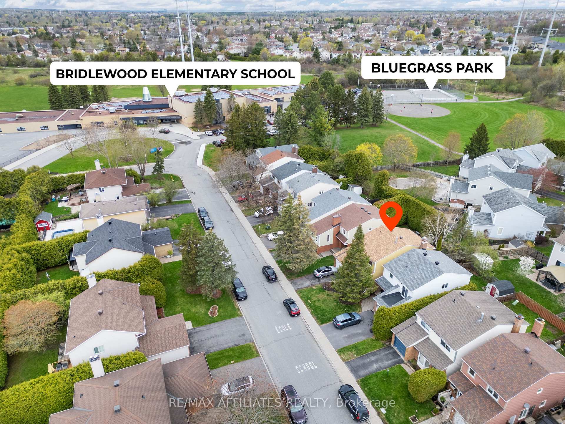 Photo 31 of 43 Bluegrass Drive, Ottawa, Kanata - Bridlewood — HOMEH