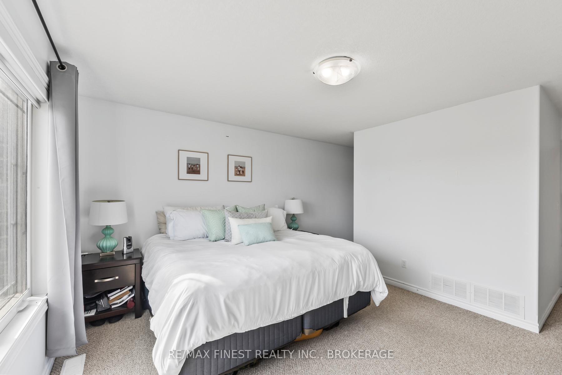 Photo 26 of 106 Connell Drive, Loyalist, Amherstview — HOMEH
