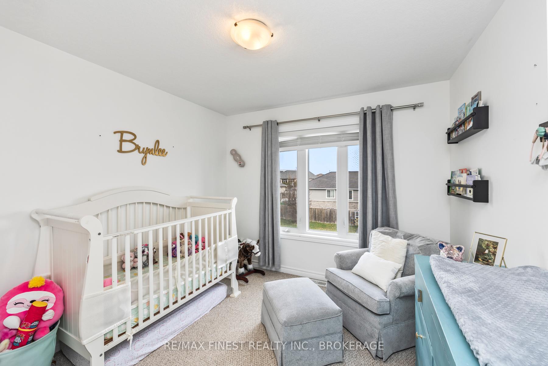 Photo 32 of 106 Connell Drive, Loyalist, Amherstview — HOMEH