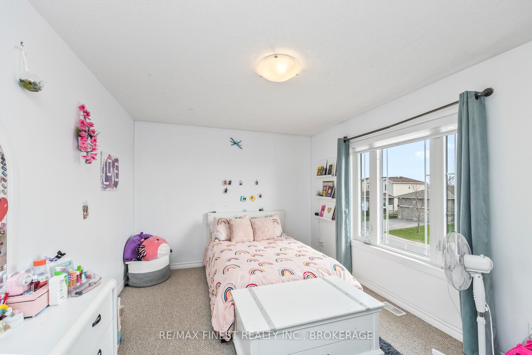Photo 35 of 106 Connell Drive, Loyalist, Amherstview — HOMEH