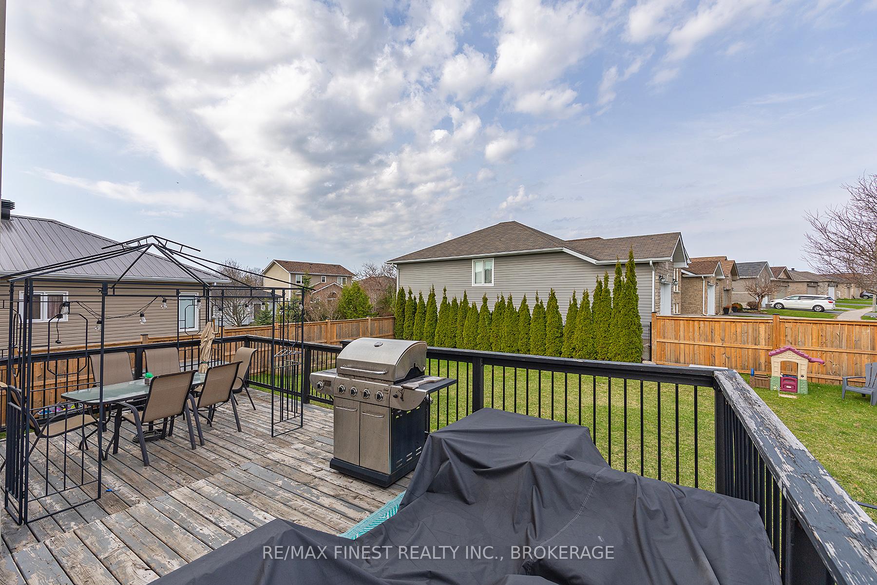 Photo 44 of 106 Connell Drive, Loyalist, Amherstview — HOMEH