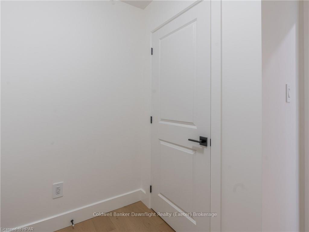 Photo 28 of Unit 34, 147 Scotts Drive, Lucan Biddulph, Lucan — HOMEH