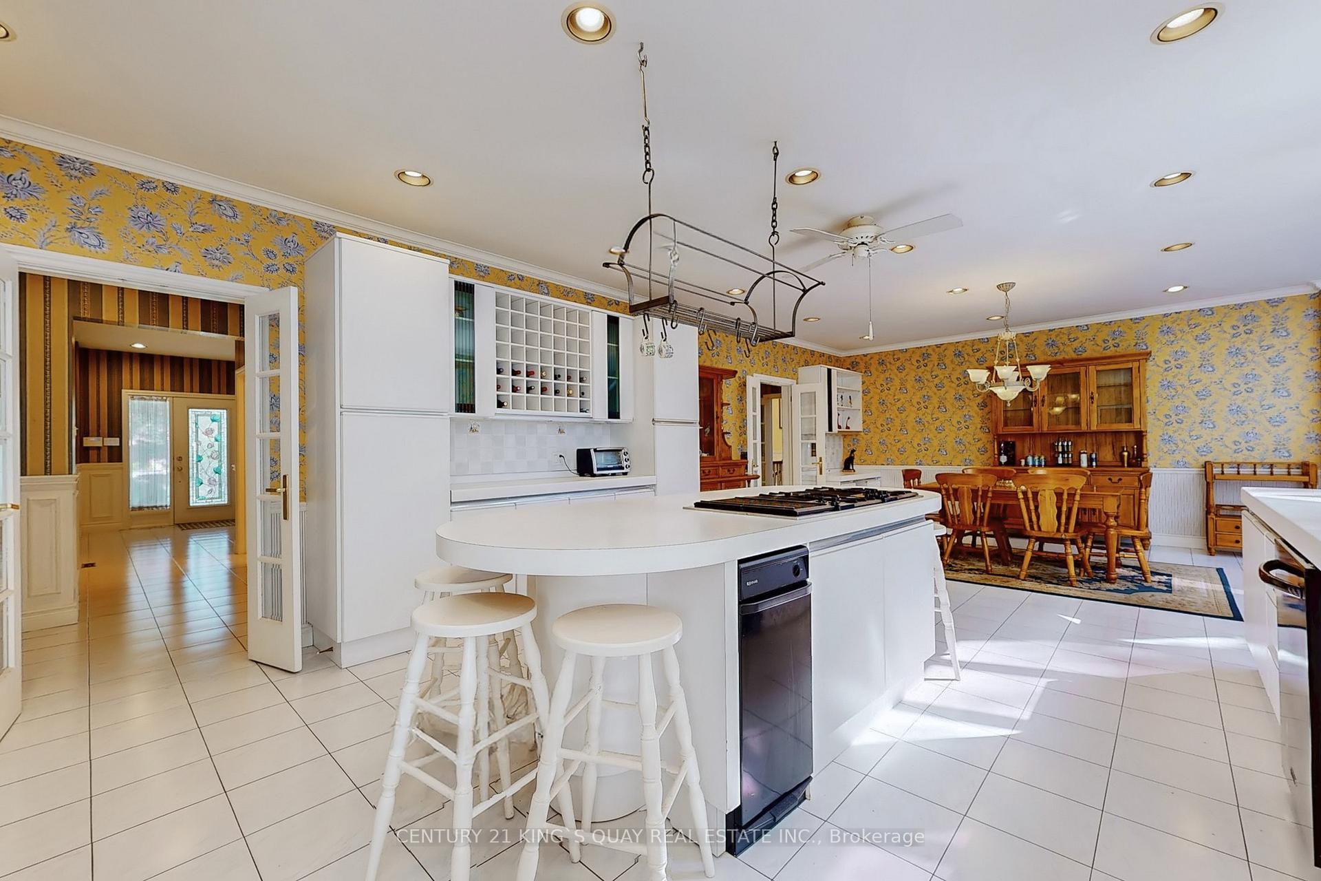 Photo 8 of 20 limcombe Drive, Markham, Bayview Glen — HOMEH