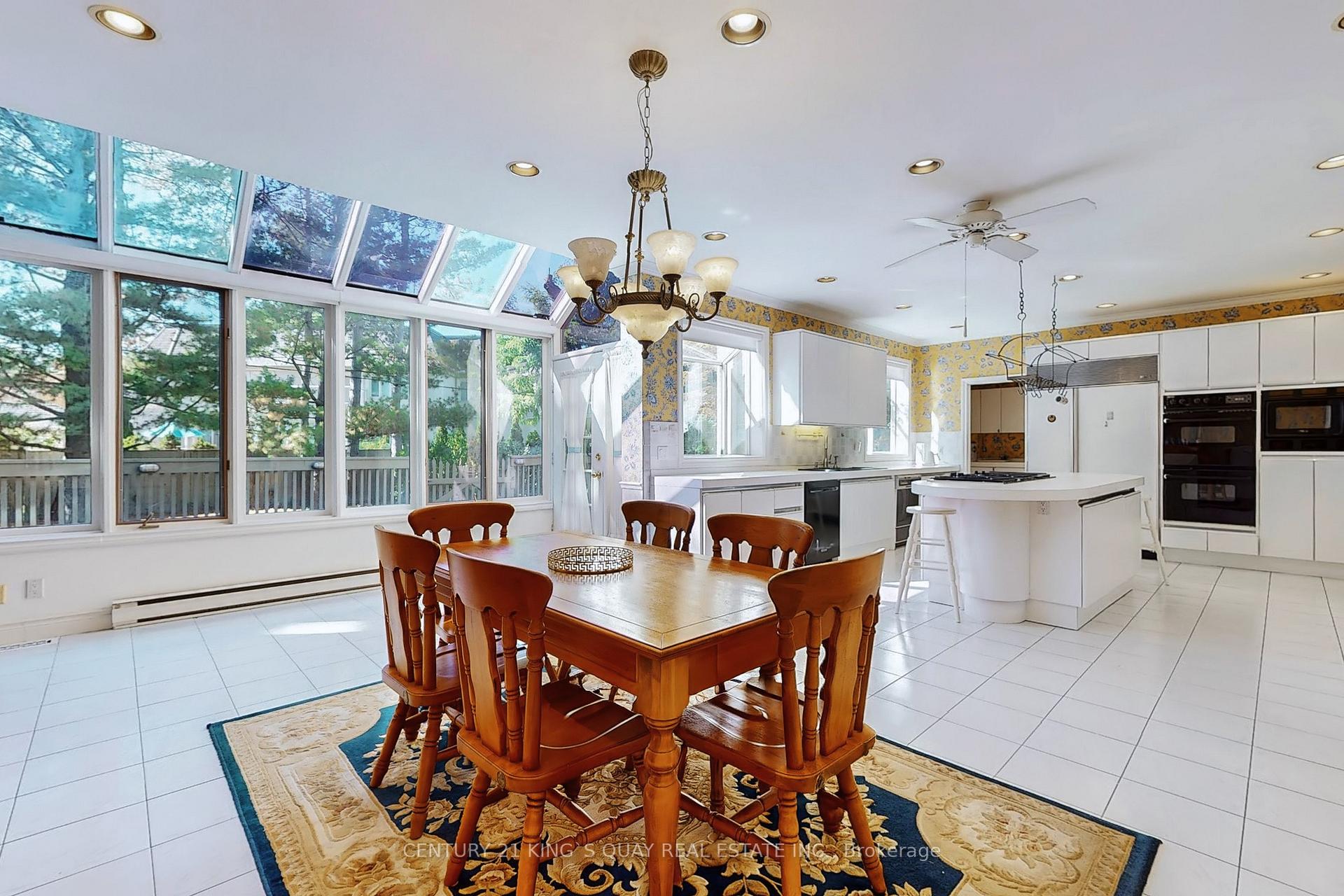 Photo 9 of 20 limcombe Drive, Markham, Bayview Glen — HOMEH