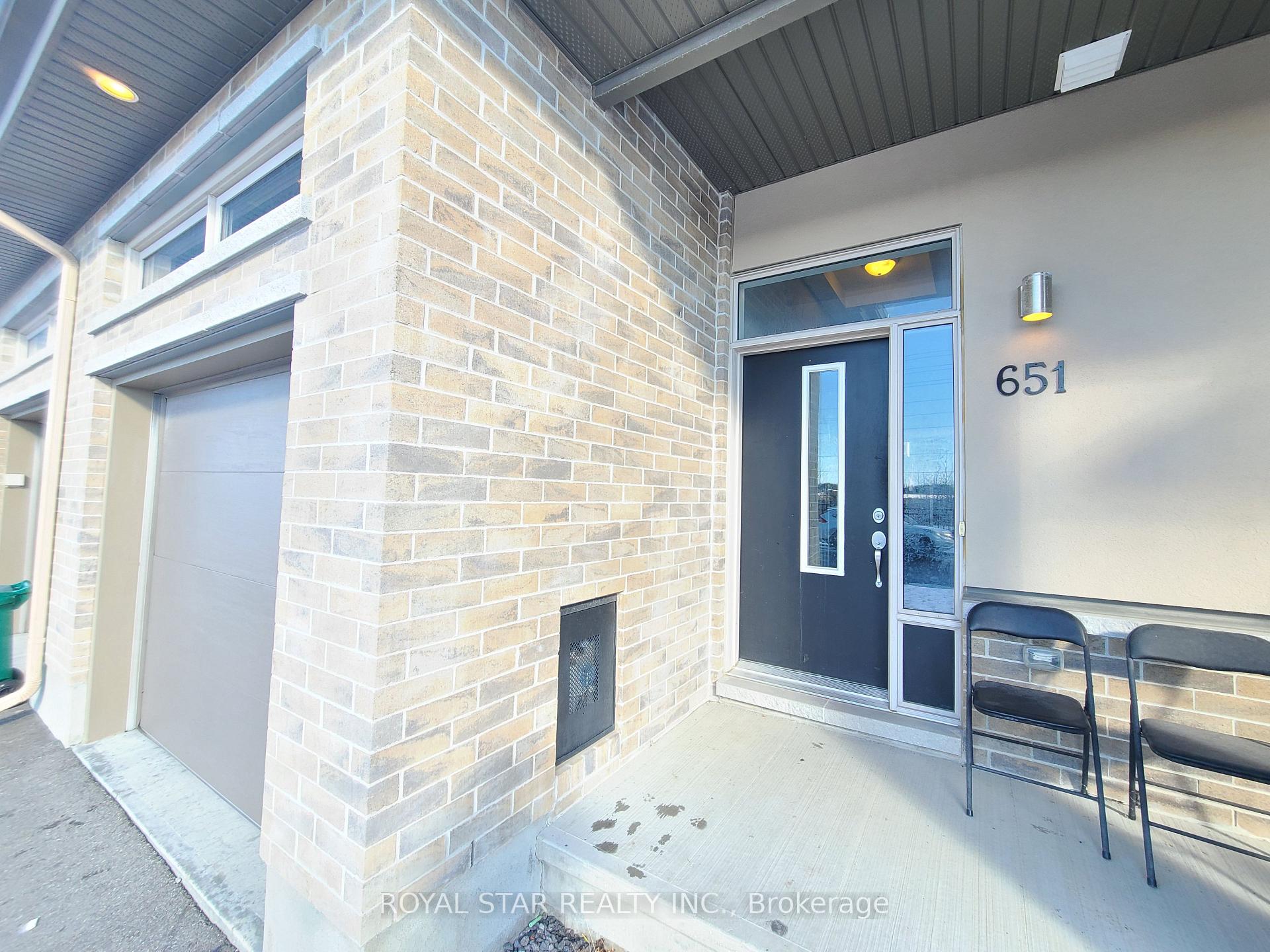 Photo 3 of 651 Gabriola Way, Ottawa, Kanata - Kanata Lakes/Heritage Hills — HOMEH