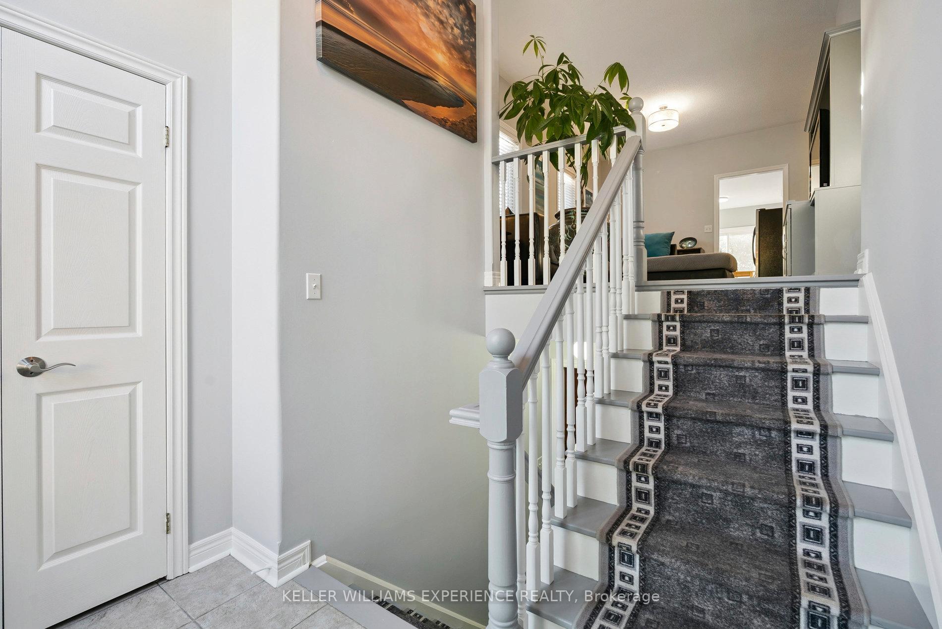 Photo 4 of 1288 Gina Street, Innisfil, Alcona — HOMEH