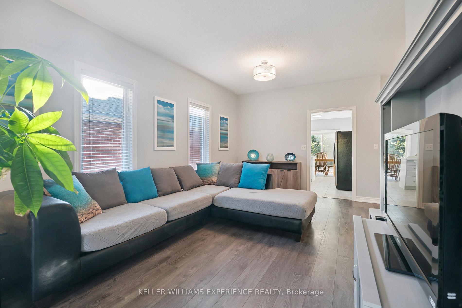 Photo 5 of 1288 Gina Street, Innisfil, Alcona — HOMEH