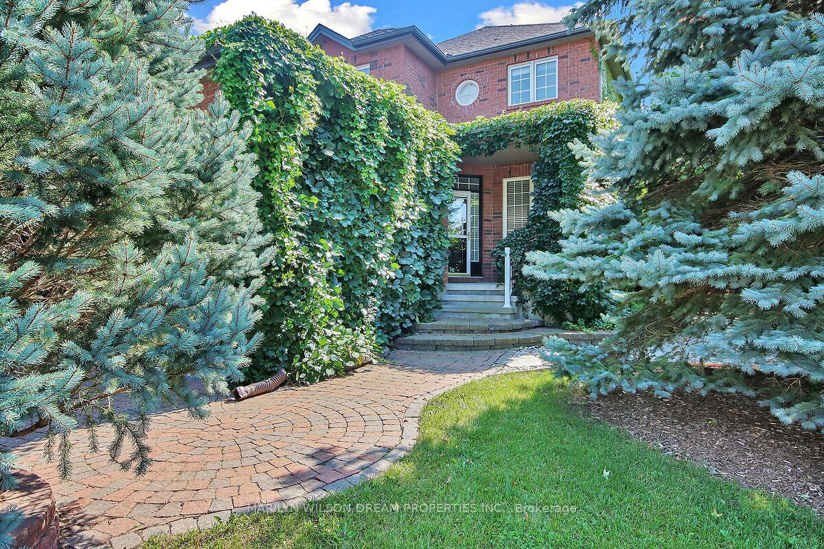 Photo 4 of 4 Nortoba Crescent, Ottawa, Kanata - Kanata Lakes/Heritage Hills — HOMEH