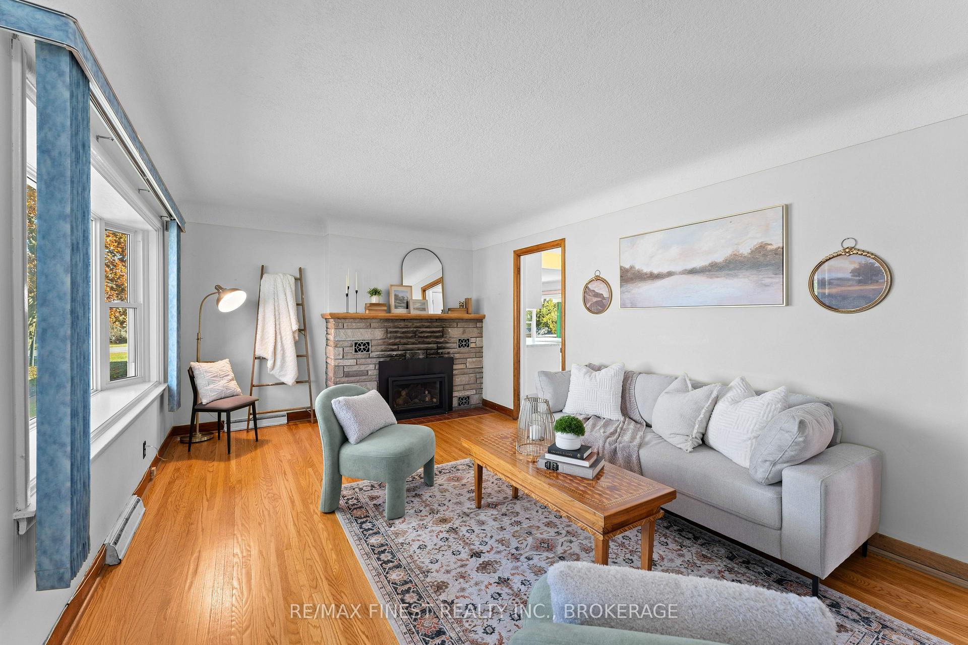 Photo 5 of 1761 Floyd Avenue, Kingston, City North of 401 — HOMEH