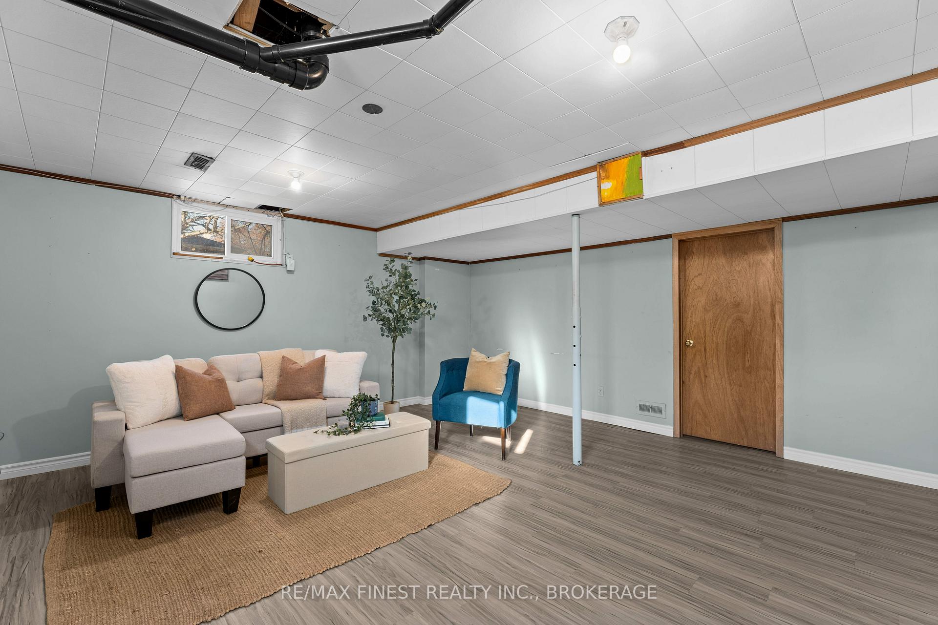 Photo 32 of 1761 Floyd Avenue, Kingston, City North of 401 — HOMEH