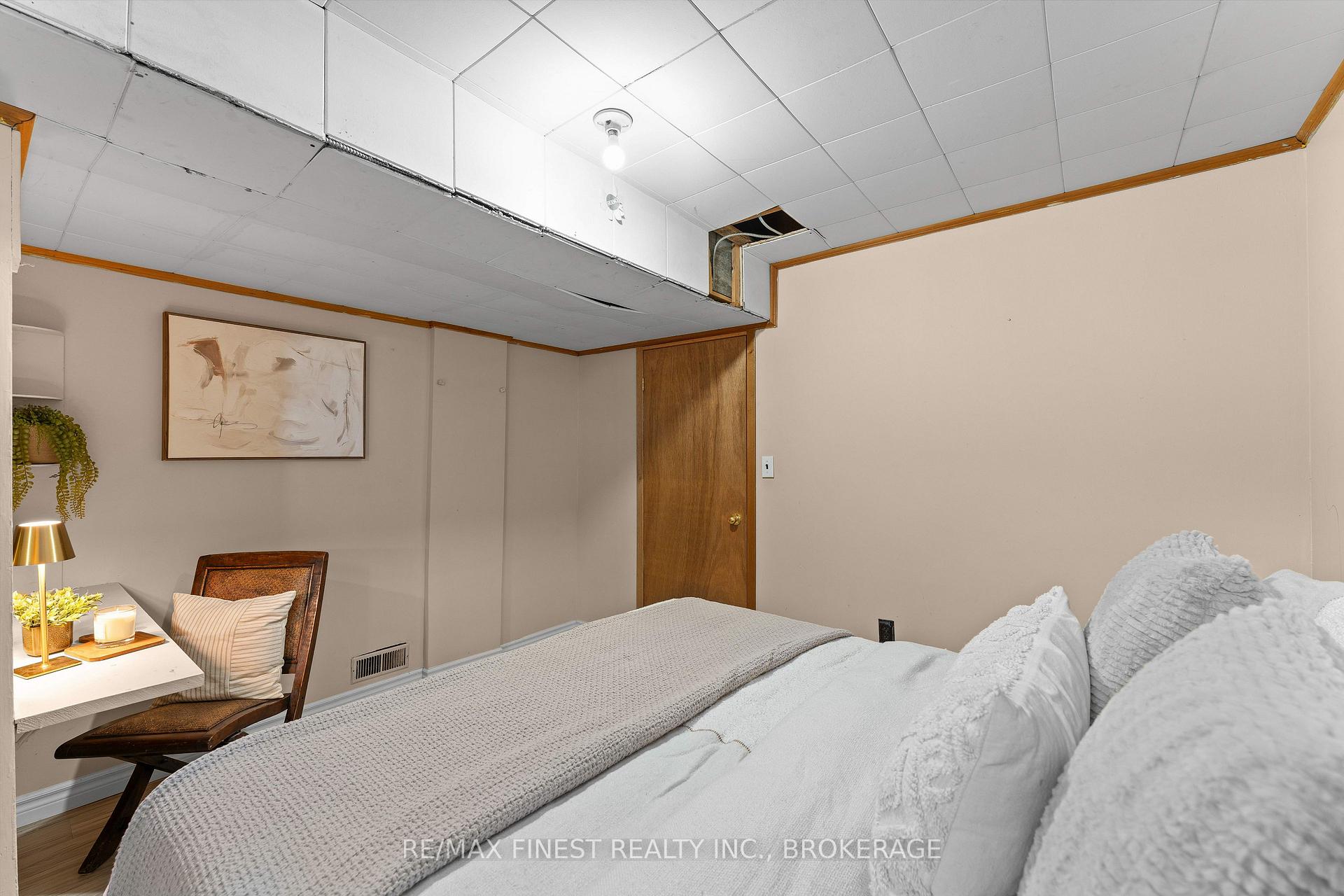 Photo 37 of 1761 Floyd Avenue, Kingston, City North of 401 — HOMEH