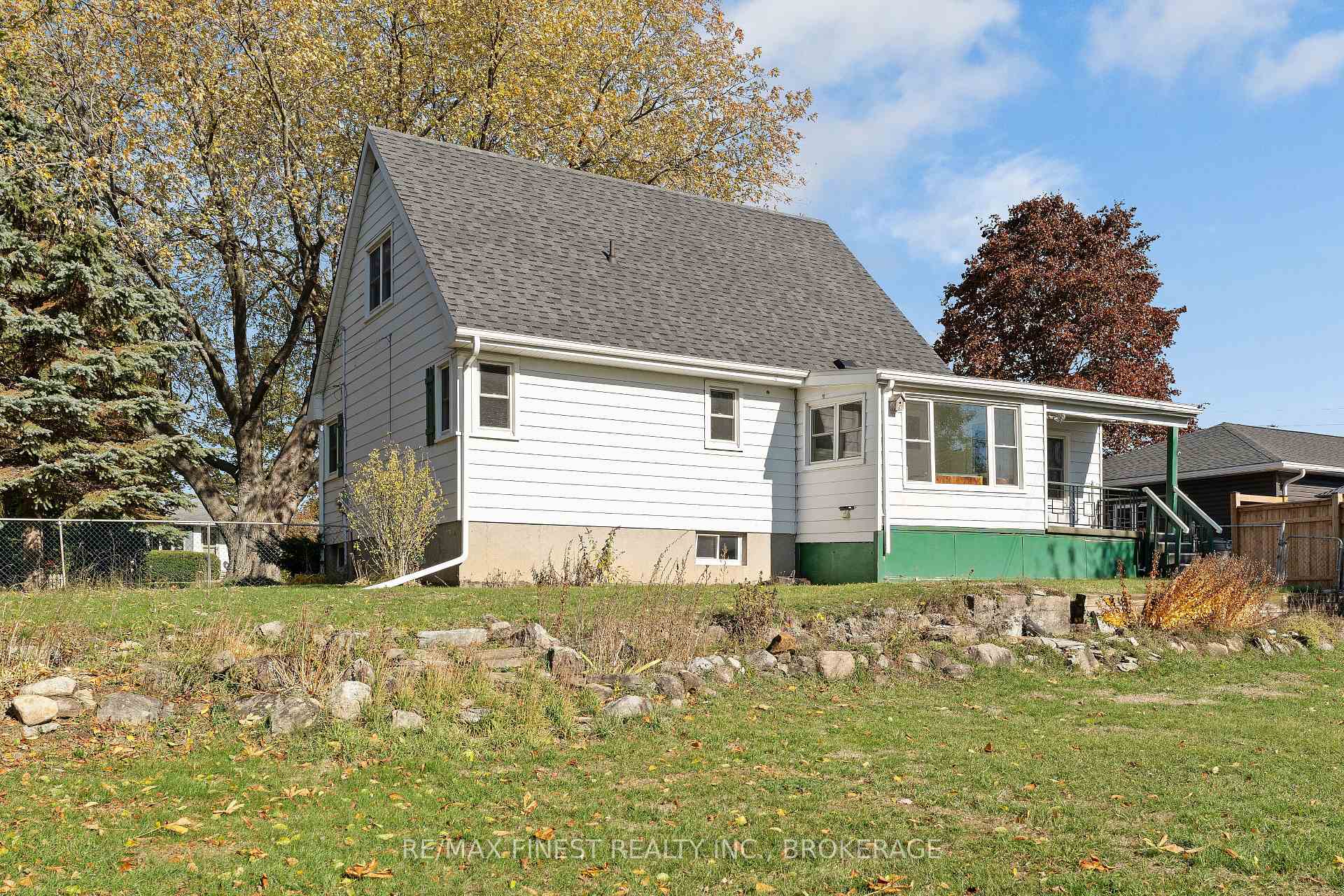 Photo 39 of 1761 Floyd Avenue, Kingston, City North of 401 — HOMEH