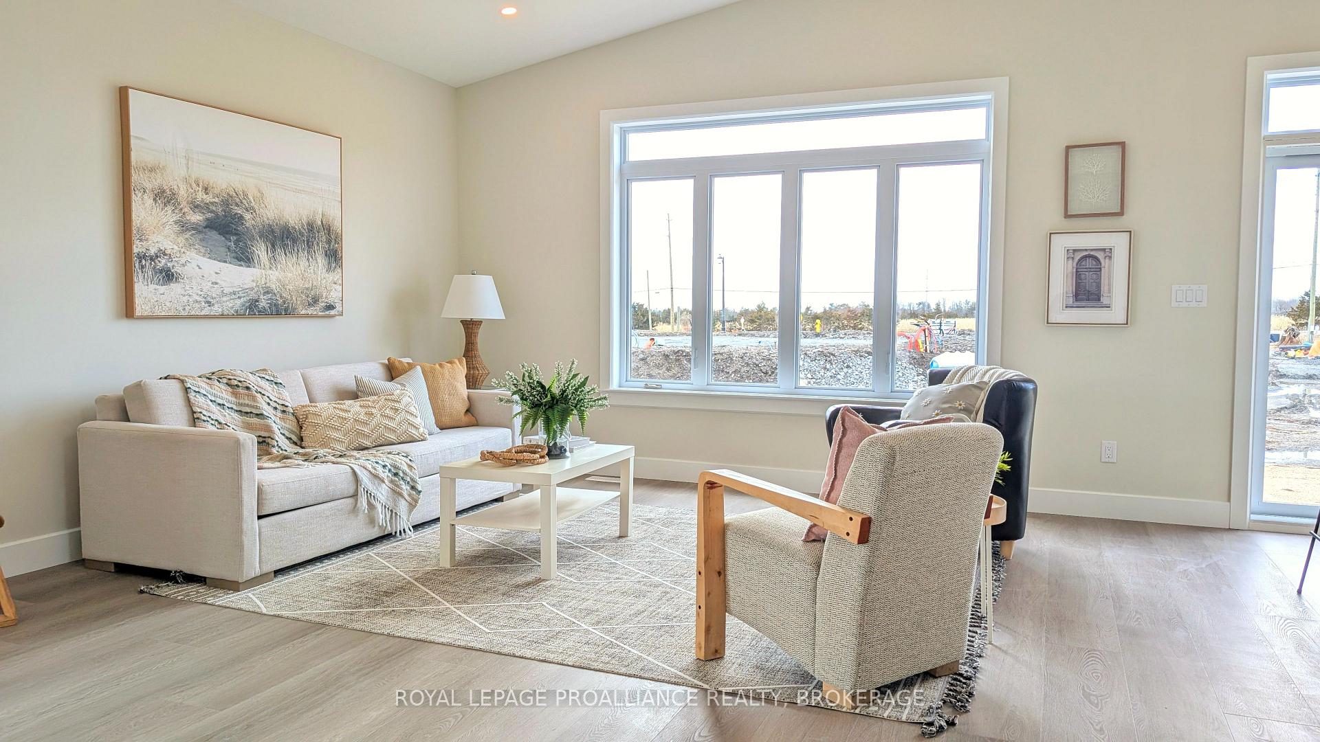 Photo 4 of 145 Mcdonough Crescent, Loyalist, Amherstview — HOMEH