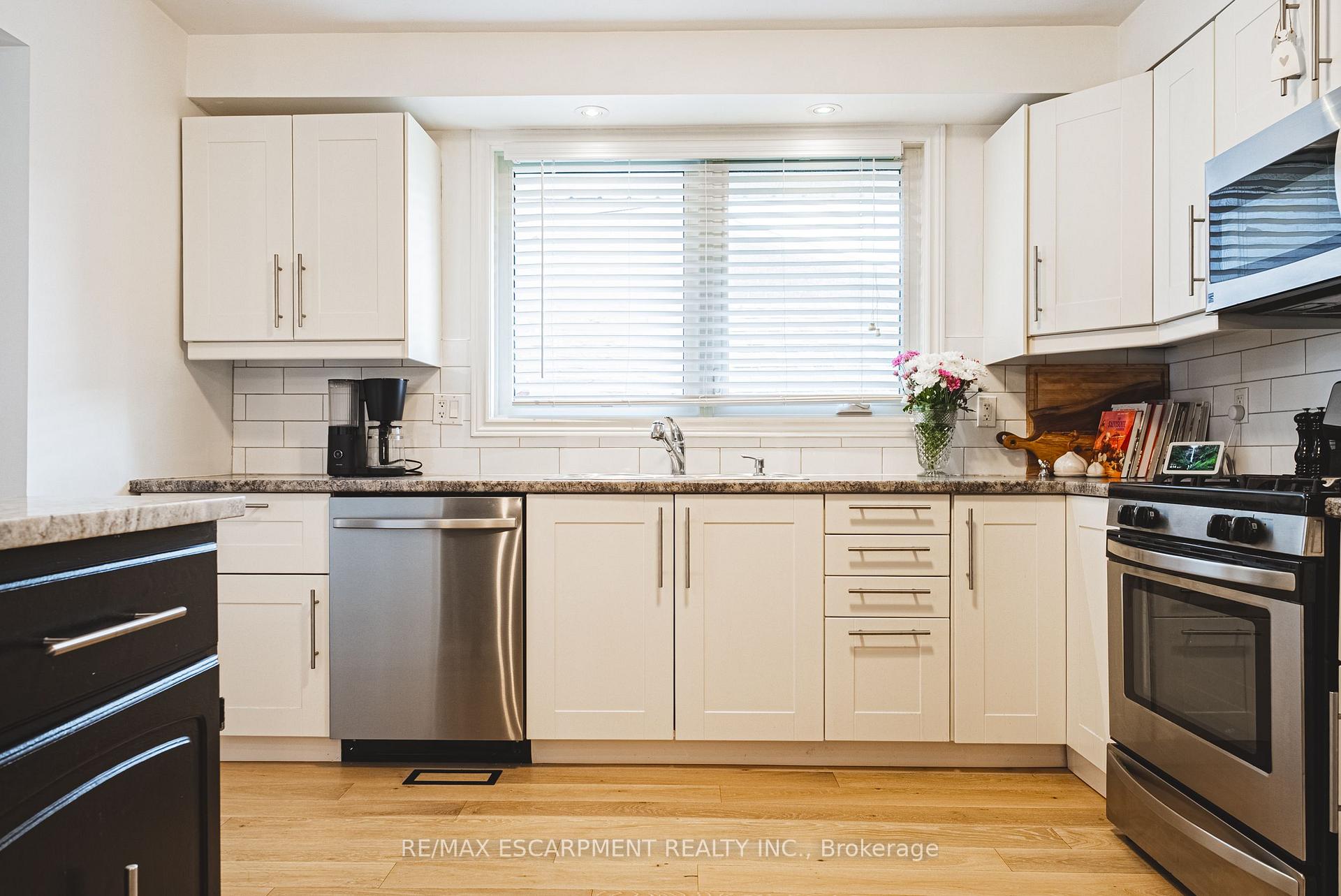 Photo 7 of 179 Ray Street N, Hamilton, Strathcona — HOMEH