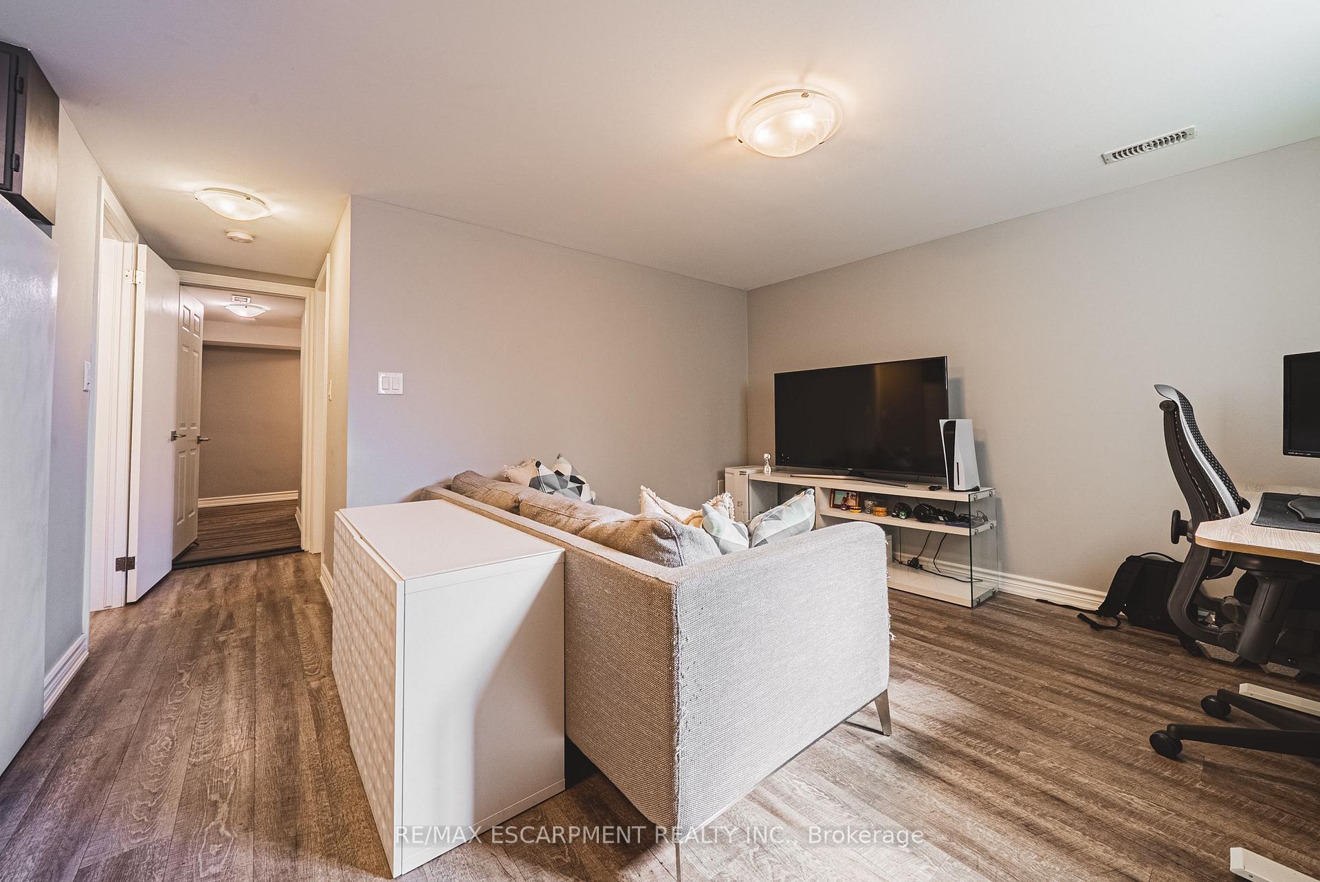 Photo 15 of 179 Ray Street N, Hamilton, Strathcona — HOMEH