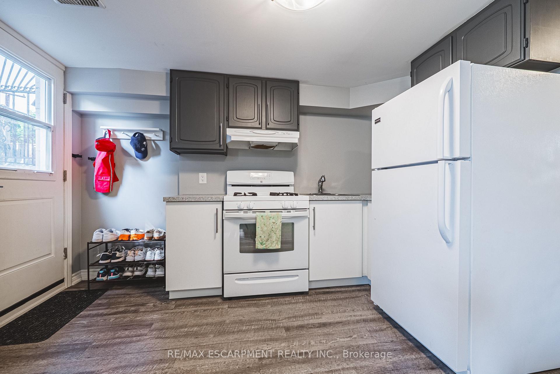 Photo 17 of 179 Ray Street N, Hamilton, Strathcona — HOMEH