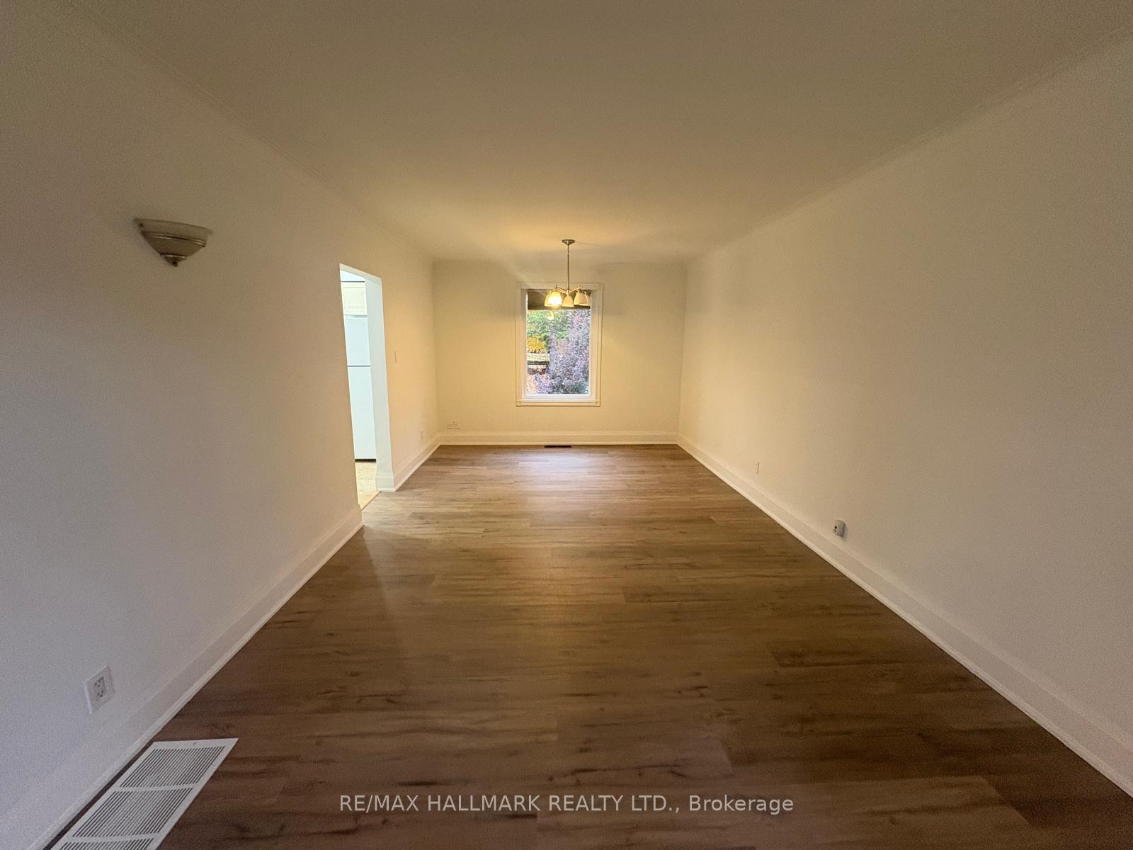 Photo 3 of 18 Woodward Avenue, Markham, Grandview — HOMEH