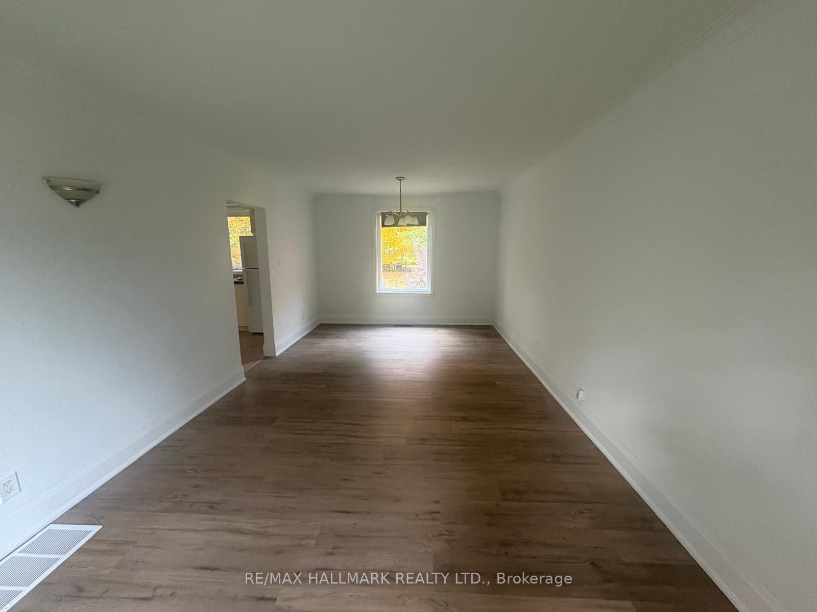 Photo 5 of 18 Woodward Avenue, Markham, Grandview — HOMEH