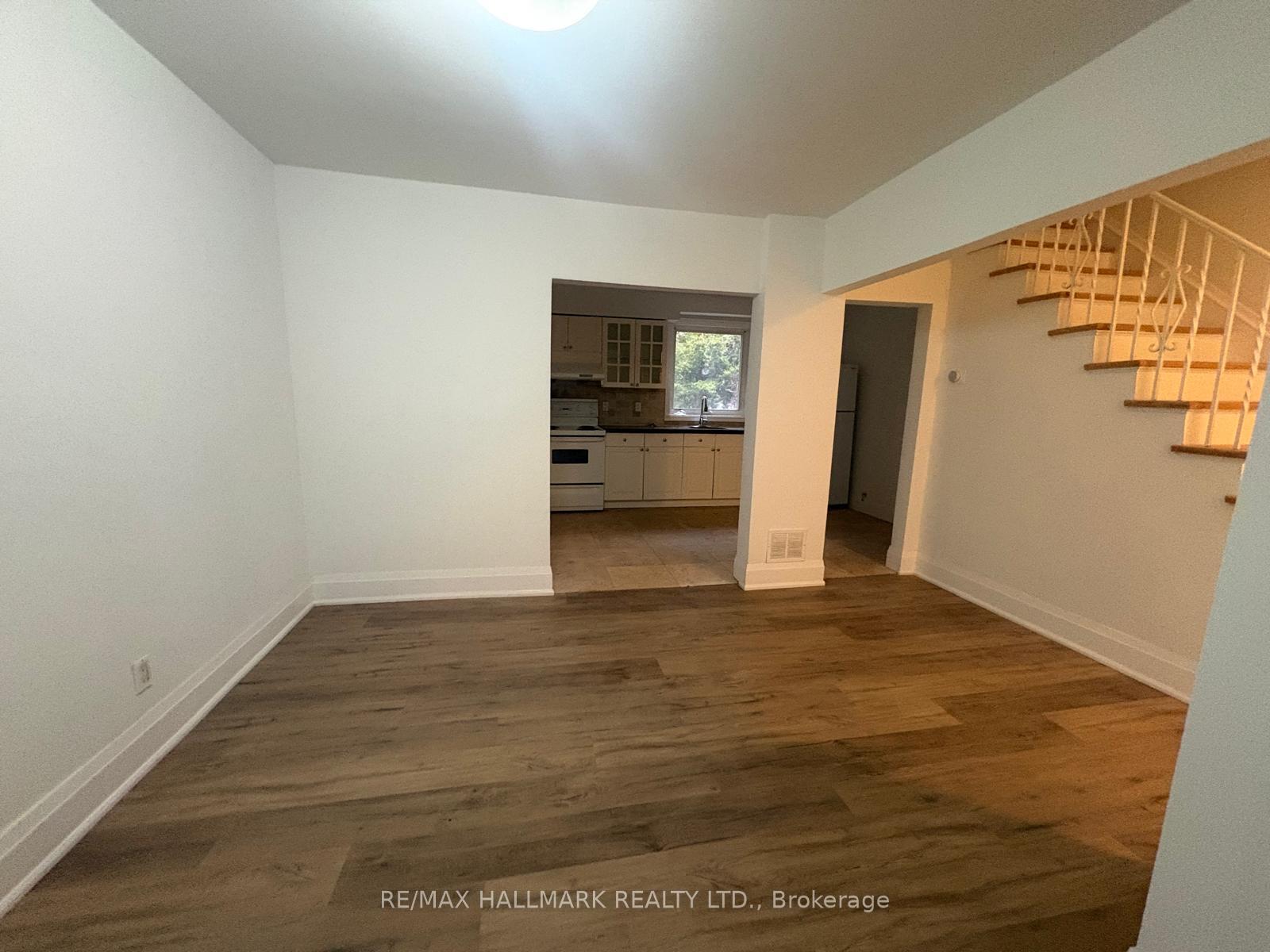 Photo 8 of 18 Woodward Avenue, Markham, Grandview — HOMEH