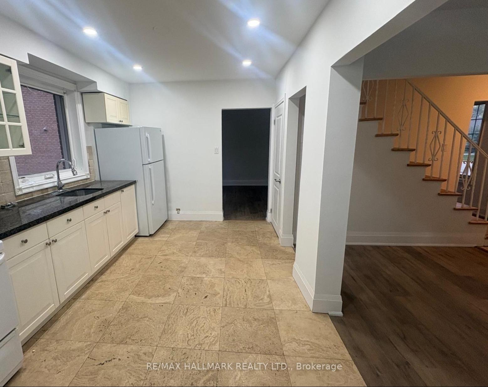 Photo 10 of 18 Woodward Avenue, Markham, Grandview — HOMEH