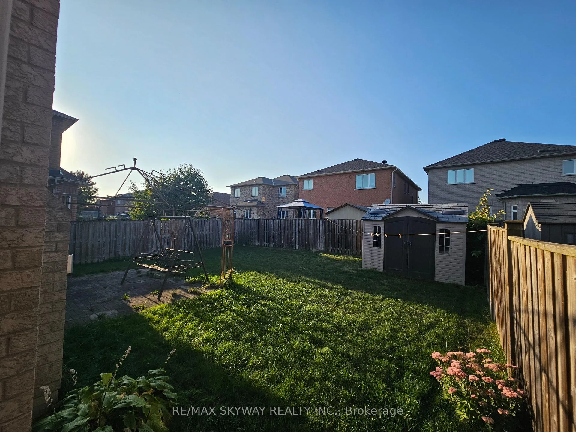 Photo 6 of 34 Terrance Drive, Markham, Box Grove — HOMEH