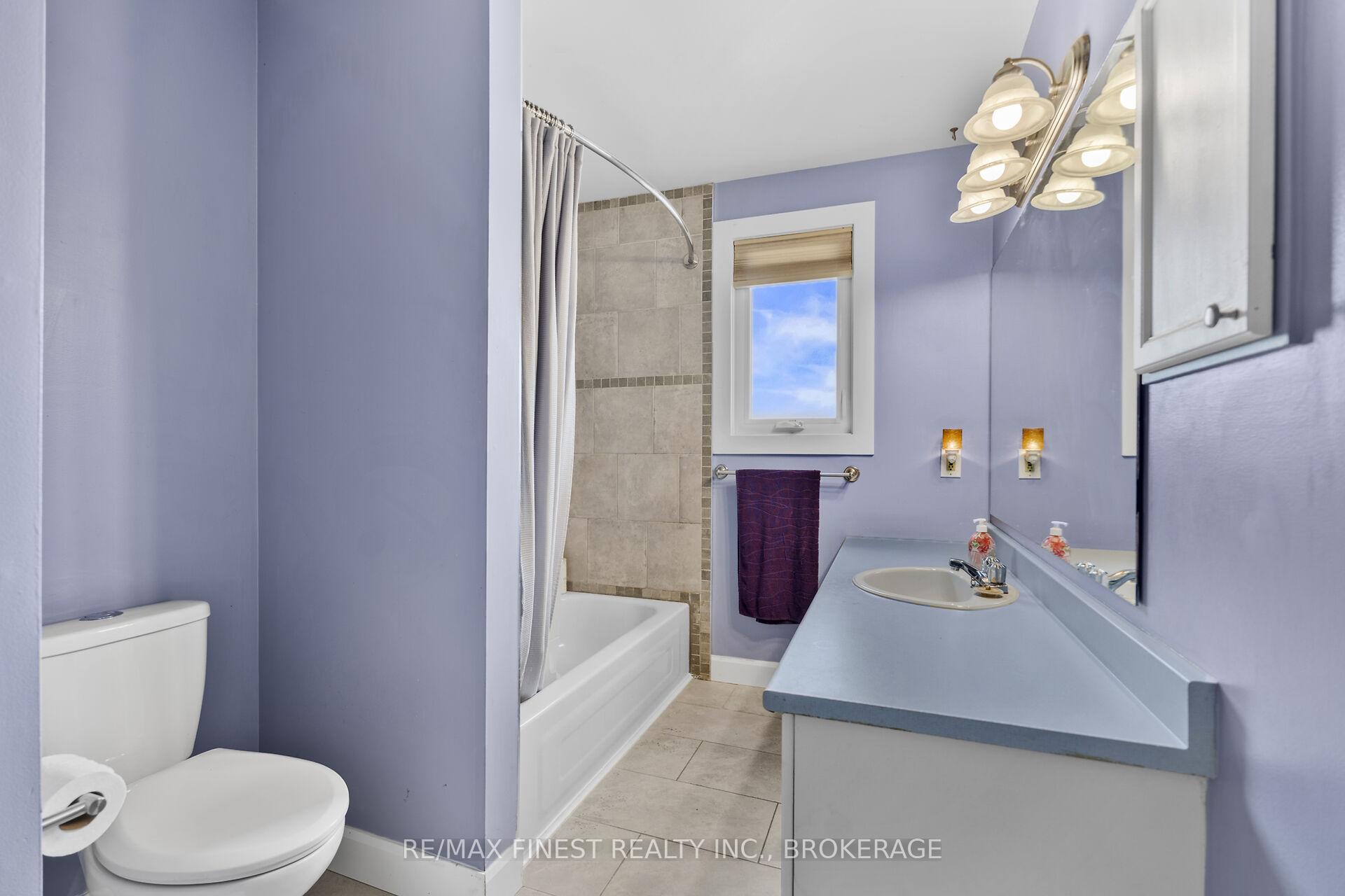 Photo 11 of 103 Davey Crescent, Loyalist, Amherstview — HOMEH