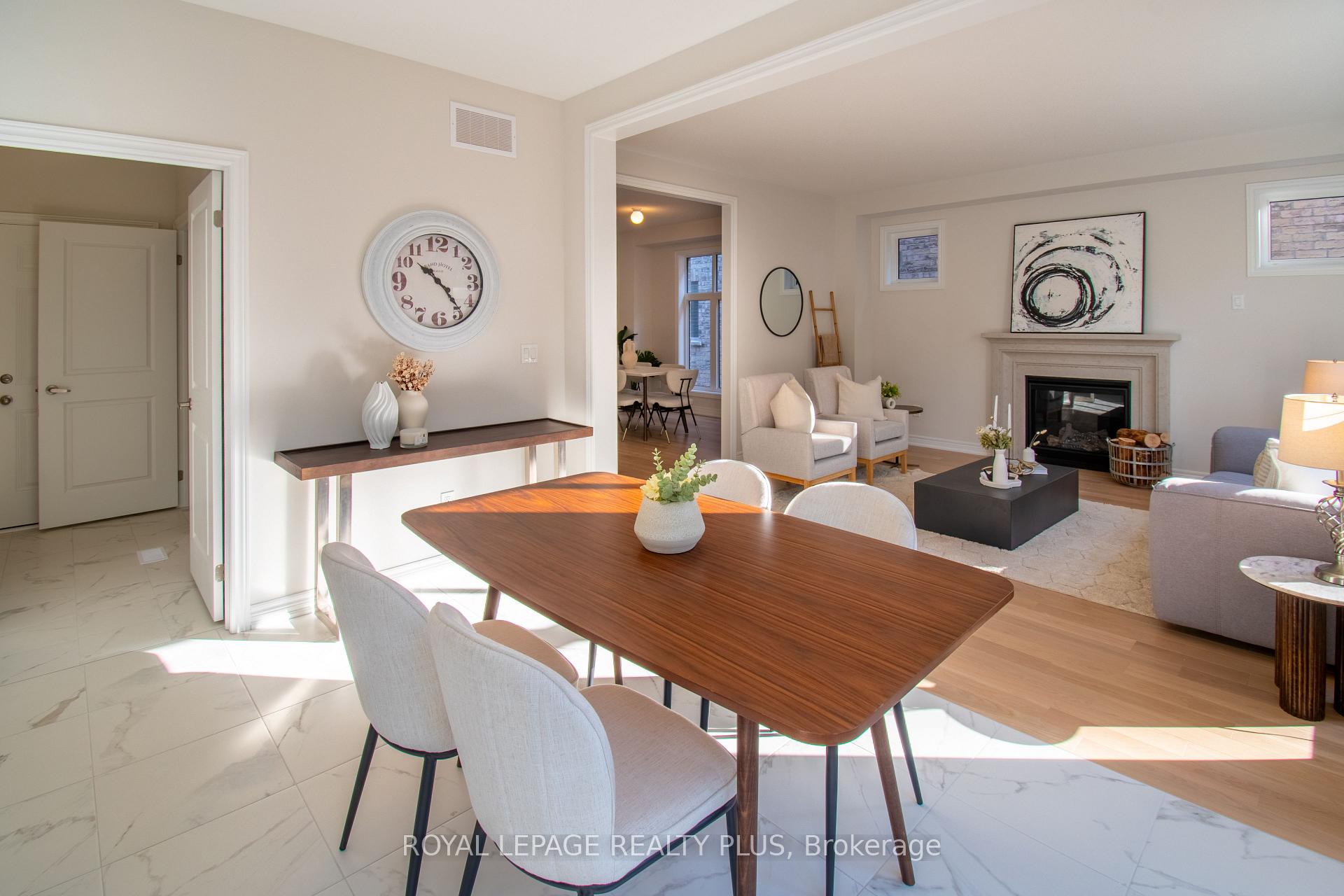 Photo 9 of 1454 Davis Loop Circle, Innisfil, Lefroy — HOMEH