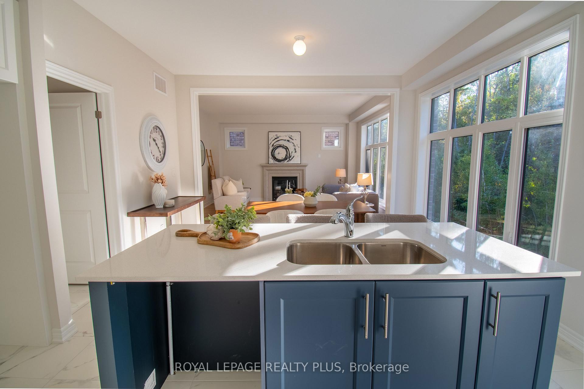 Photo 14 of 1454 Davis Loop Circle, Innisfil, Lefroy — HOMEH