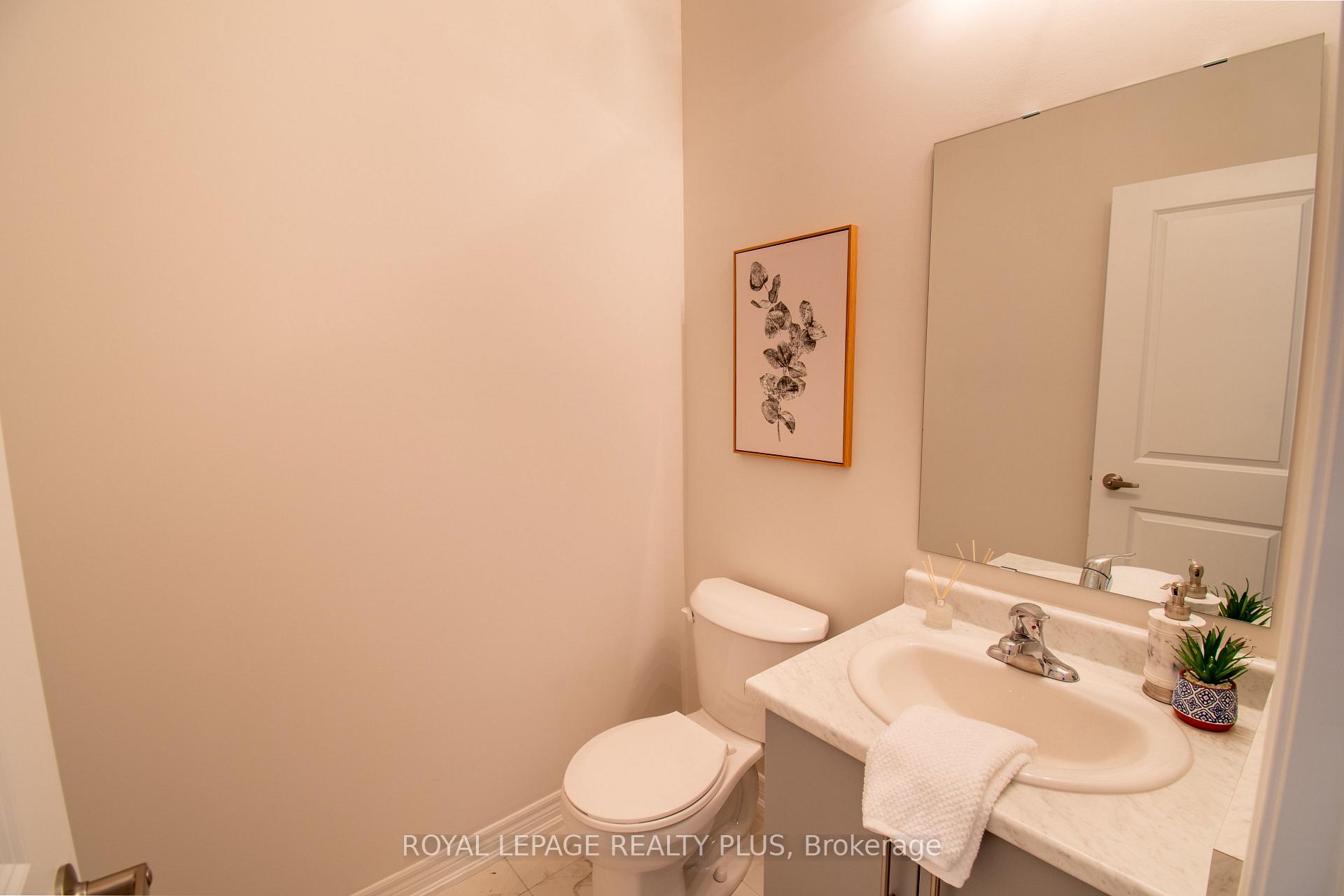 Photo 16 of 1454 Davis Loop Circle, Innisfil, Lefroy — HOMEH