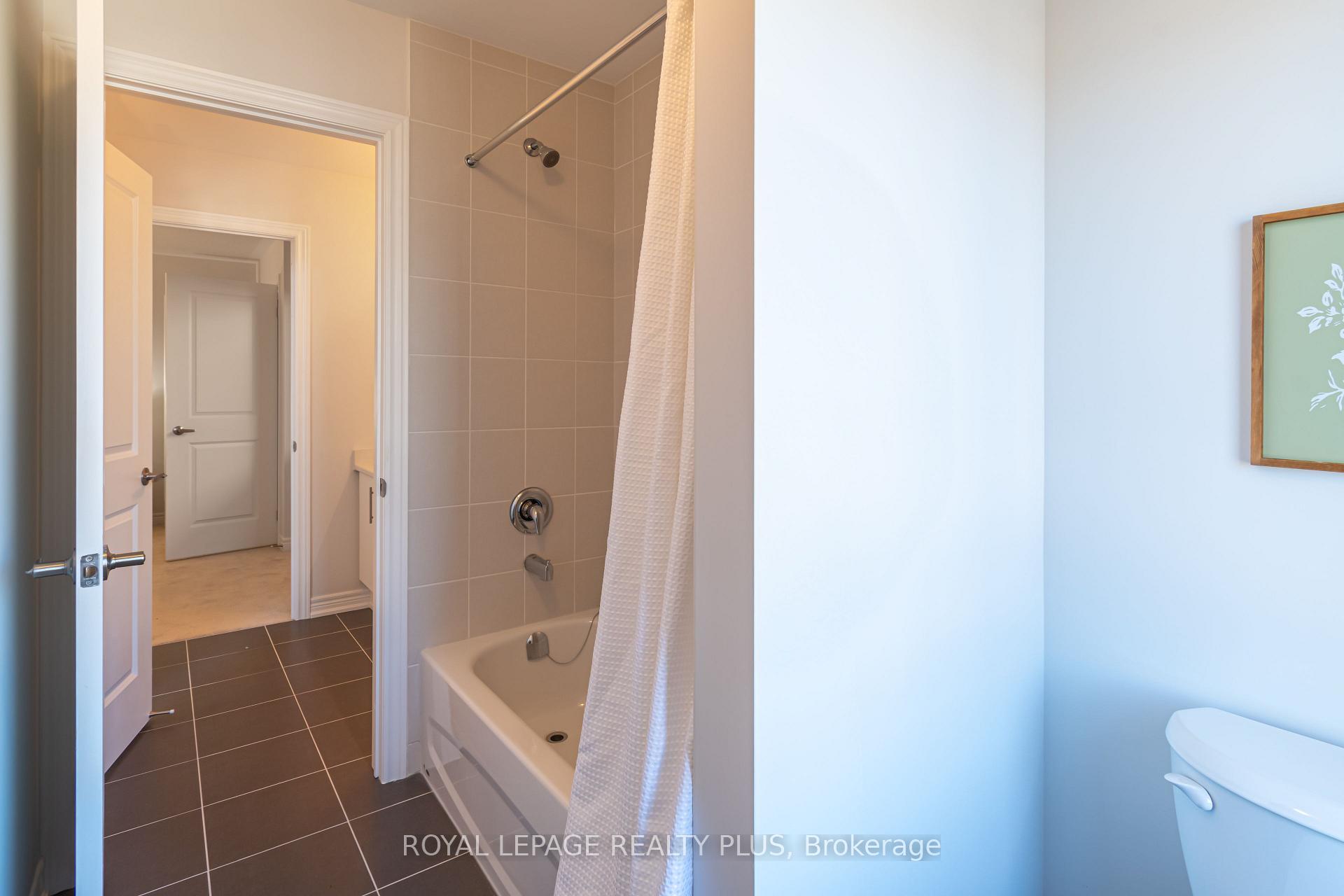 Photo 27 of 1454 Davis Loop Circle, Innisfil, Lefroy — HOMEH