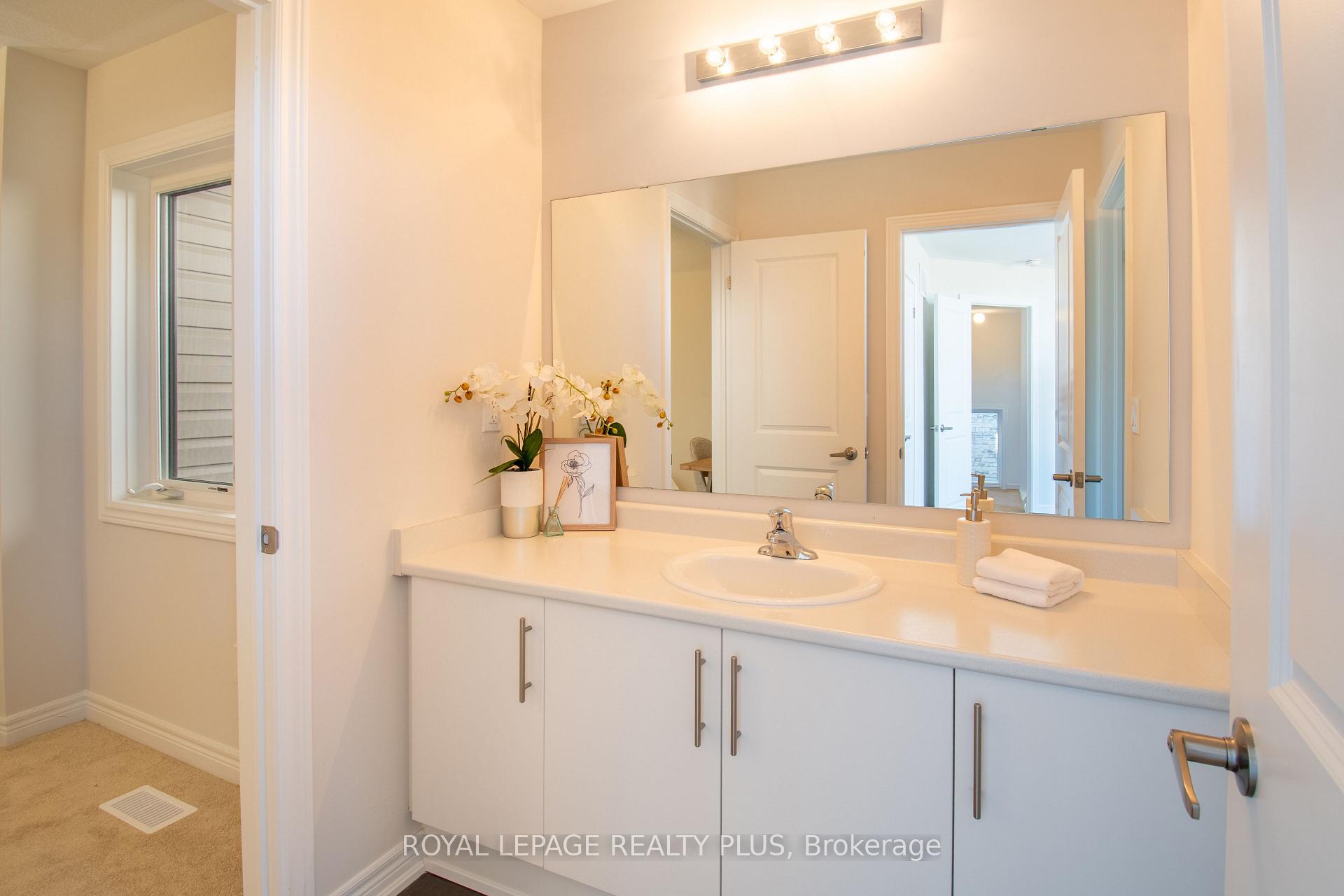 Photo 30 of 1454 Davis Loop Circle, Innisfil, Lefroy — HOMEH